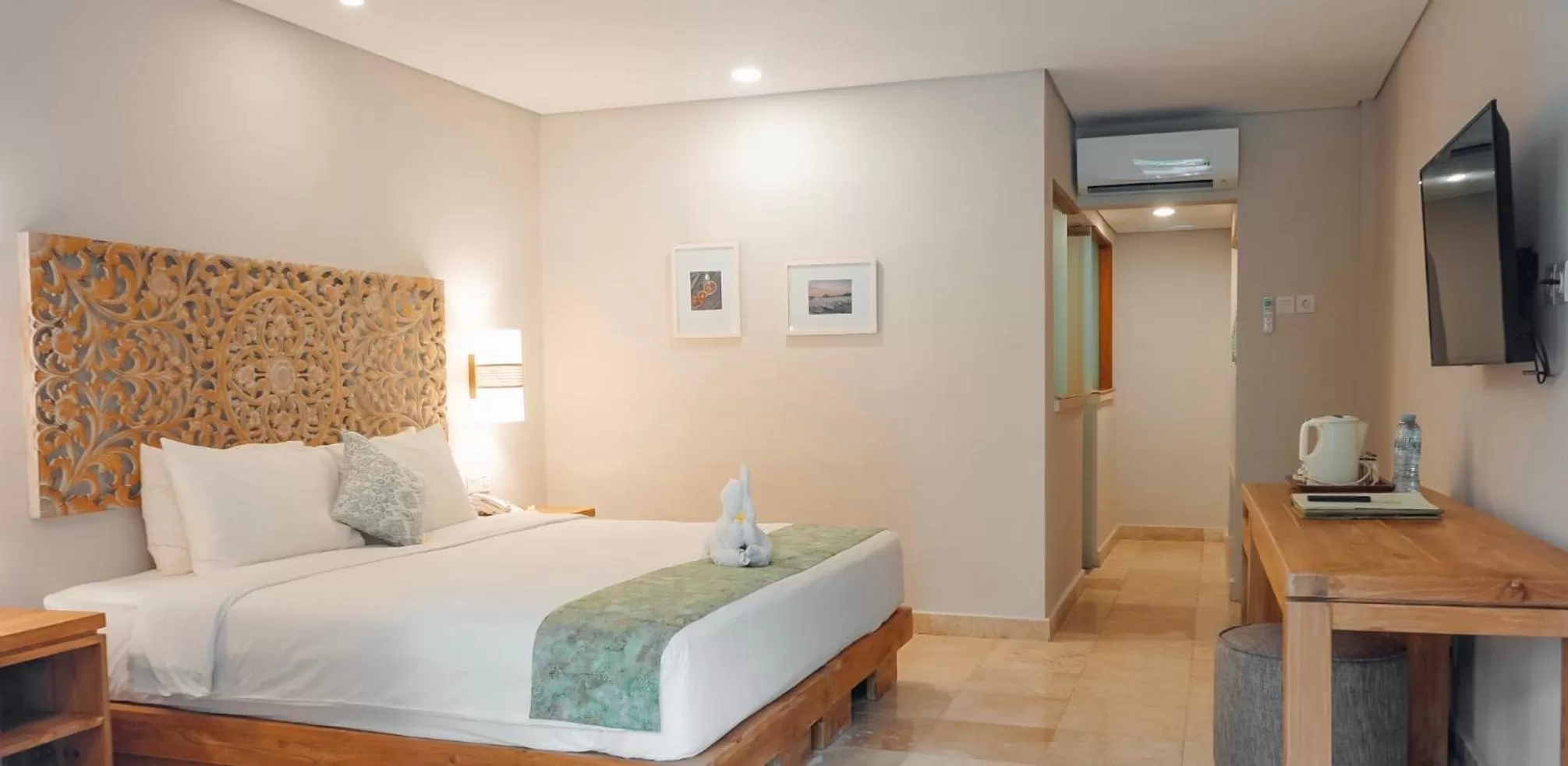 Photo of the whole room, Bed in AlamKulkul Boutique Resort