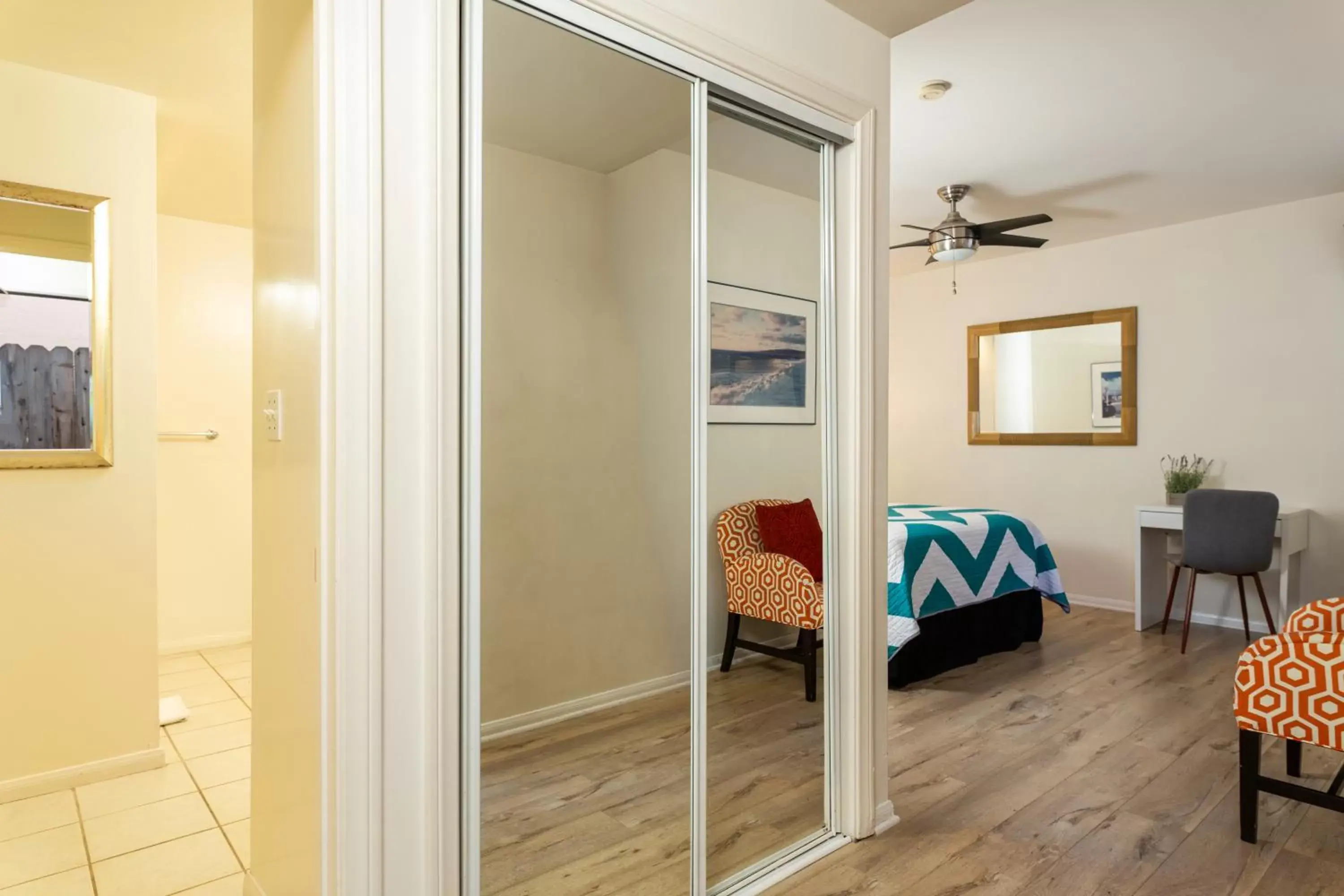 Standard Room in The Sea View Inn At The Beach Standard Room in The Sea View Inn At The Beach