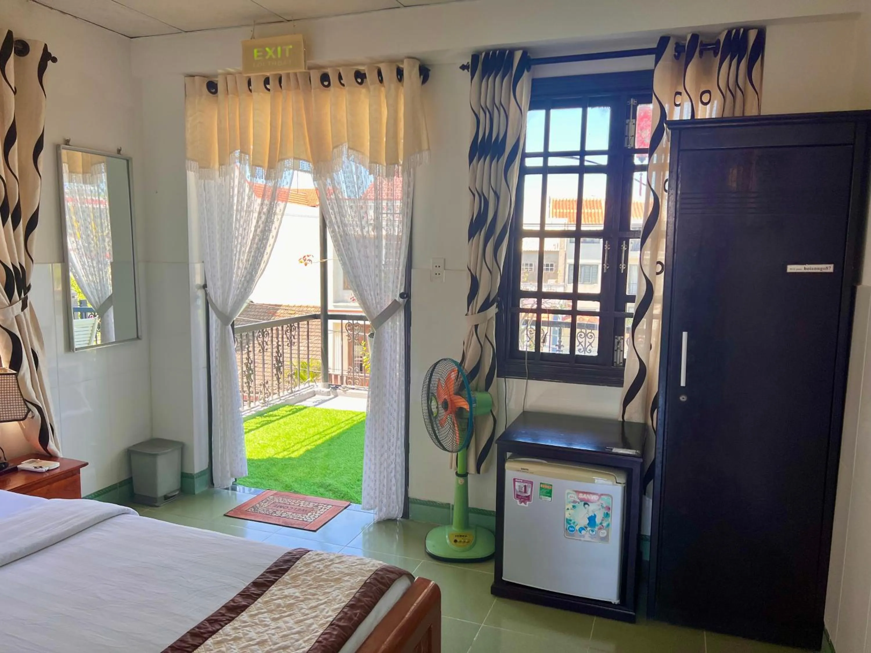 wardrobe, Bed in Hoi An Ngo Homestay