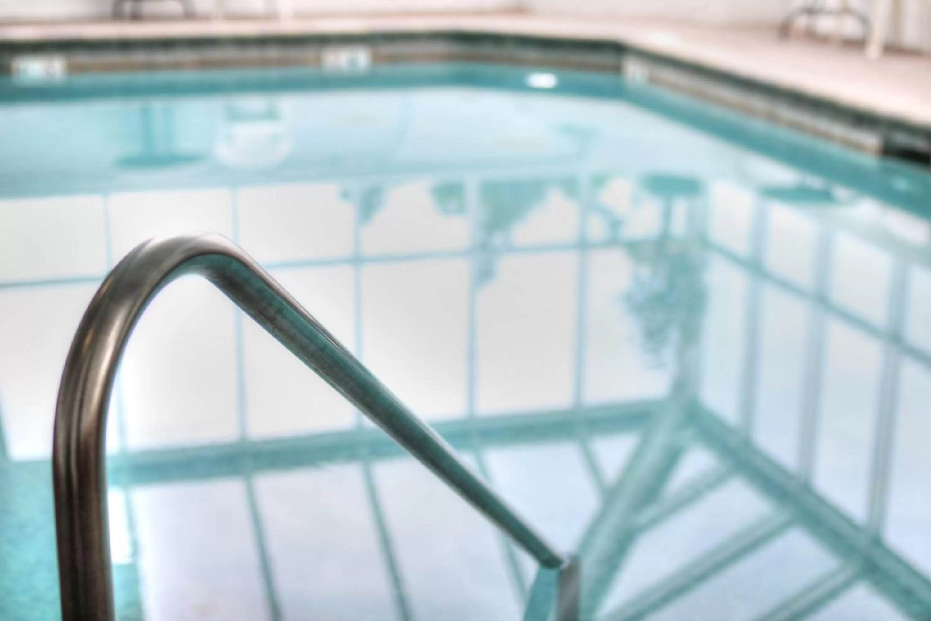 Swimming pool in The Inn at Apple Valley, an Ascend Collection Hotel