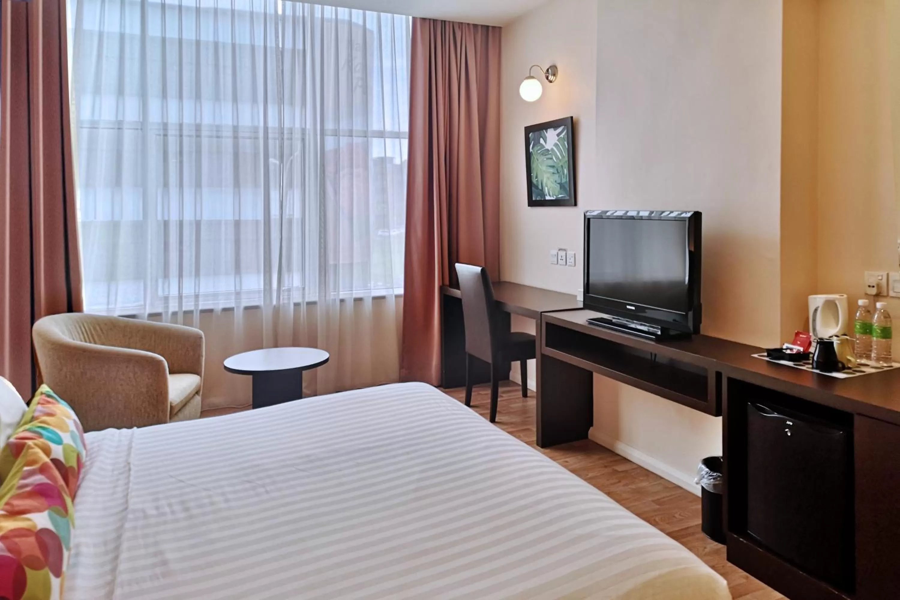 Coffee/tea facilities, Bed in The LimeTree Hotel, Kuching