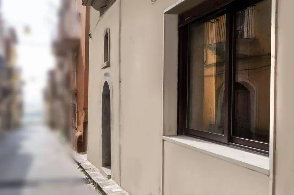 Property building in La Gardenia