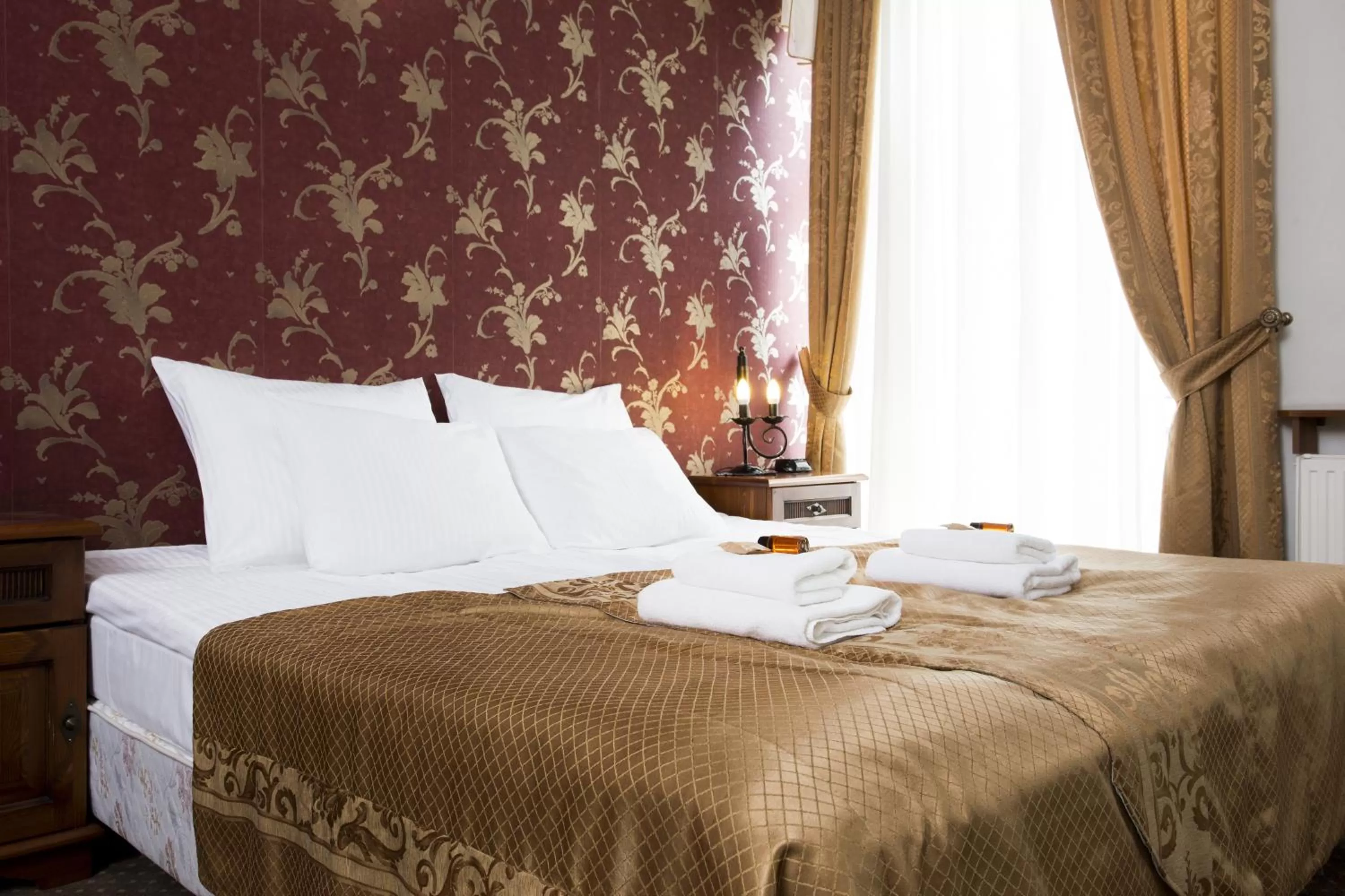 Photo of the whole room, Bed in Abella Suites & Apartments by Artery Hotels