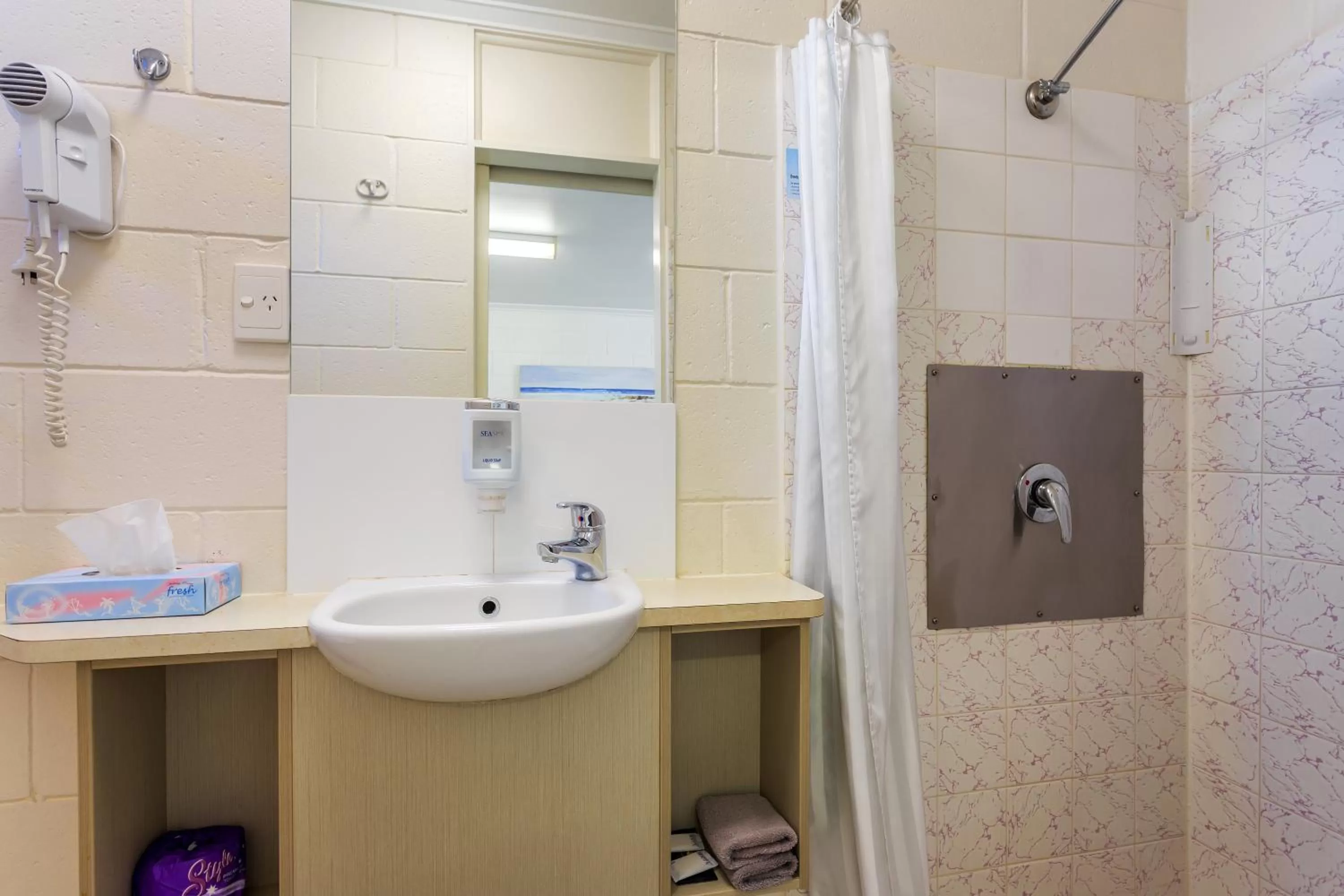 Shower in Top Spot Motel