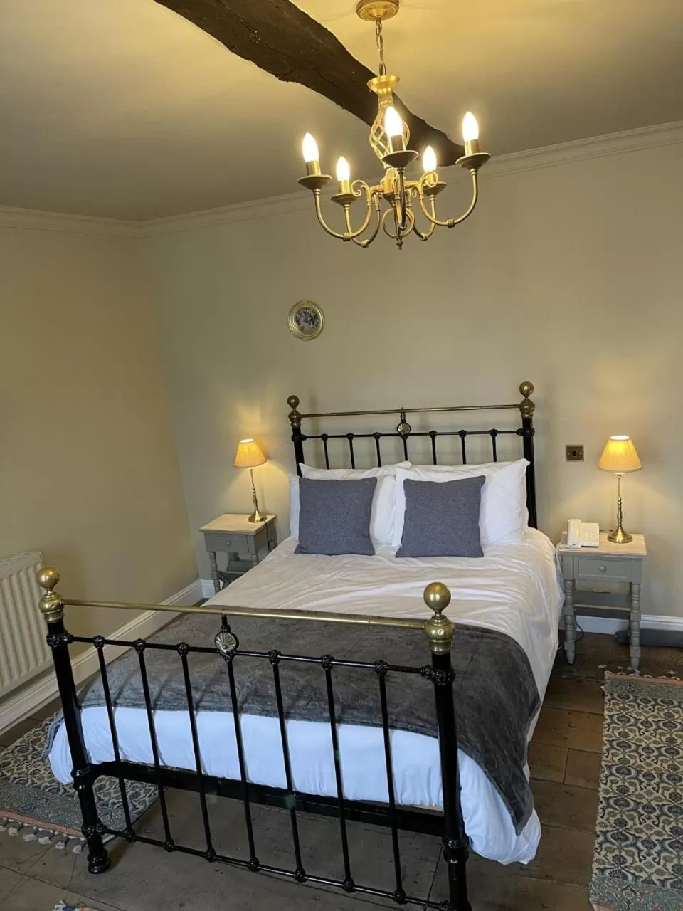 Bed in The Castle Hotel