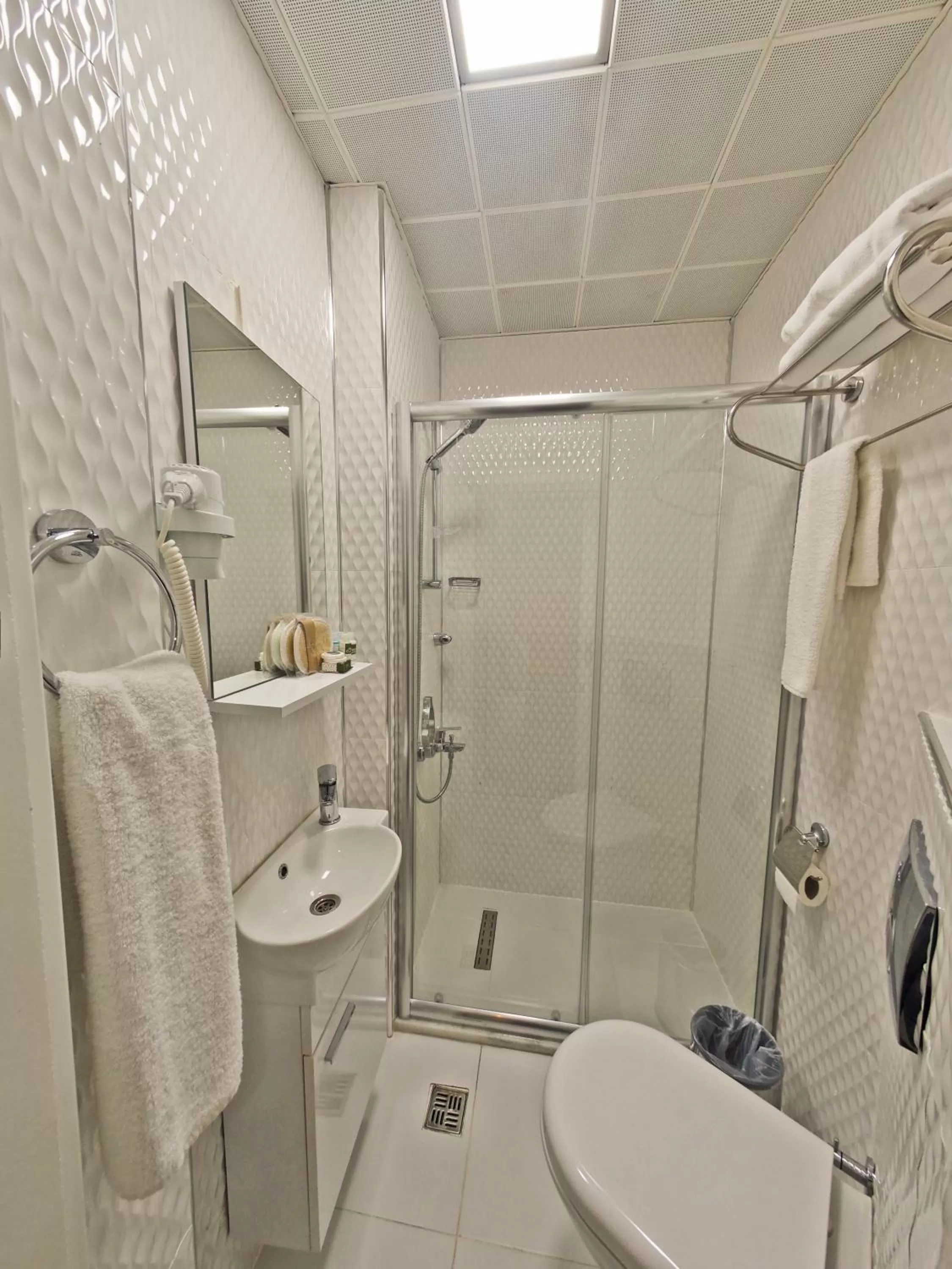 Bathroom in Nusretbey Hotel