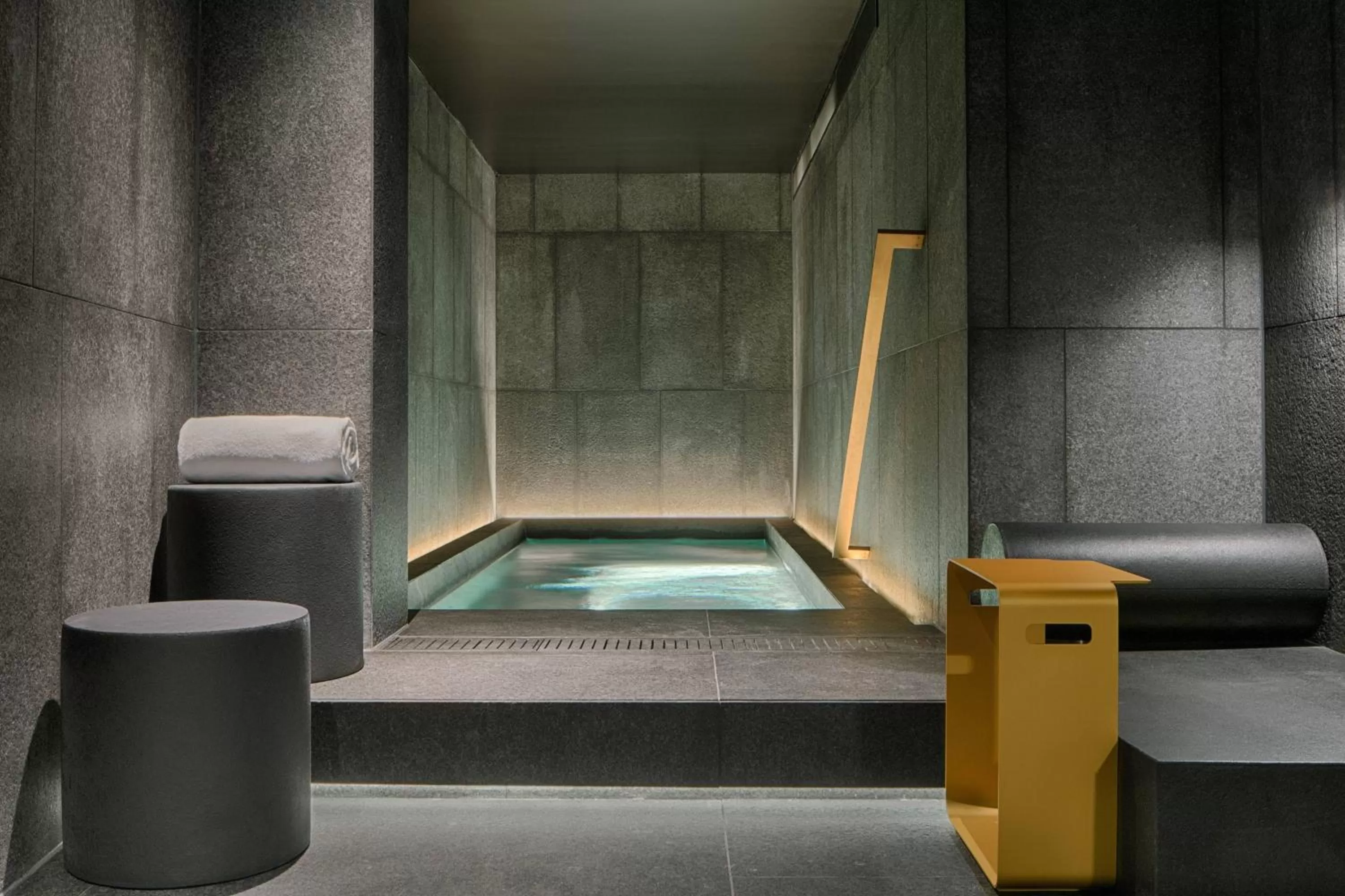 Spa and wellness centre/facilities in W Amsterdam