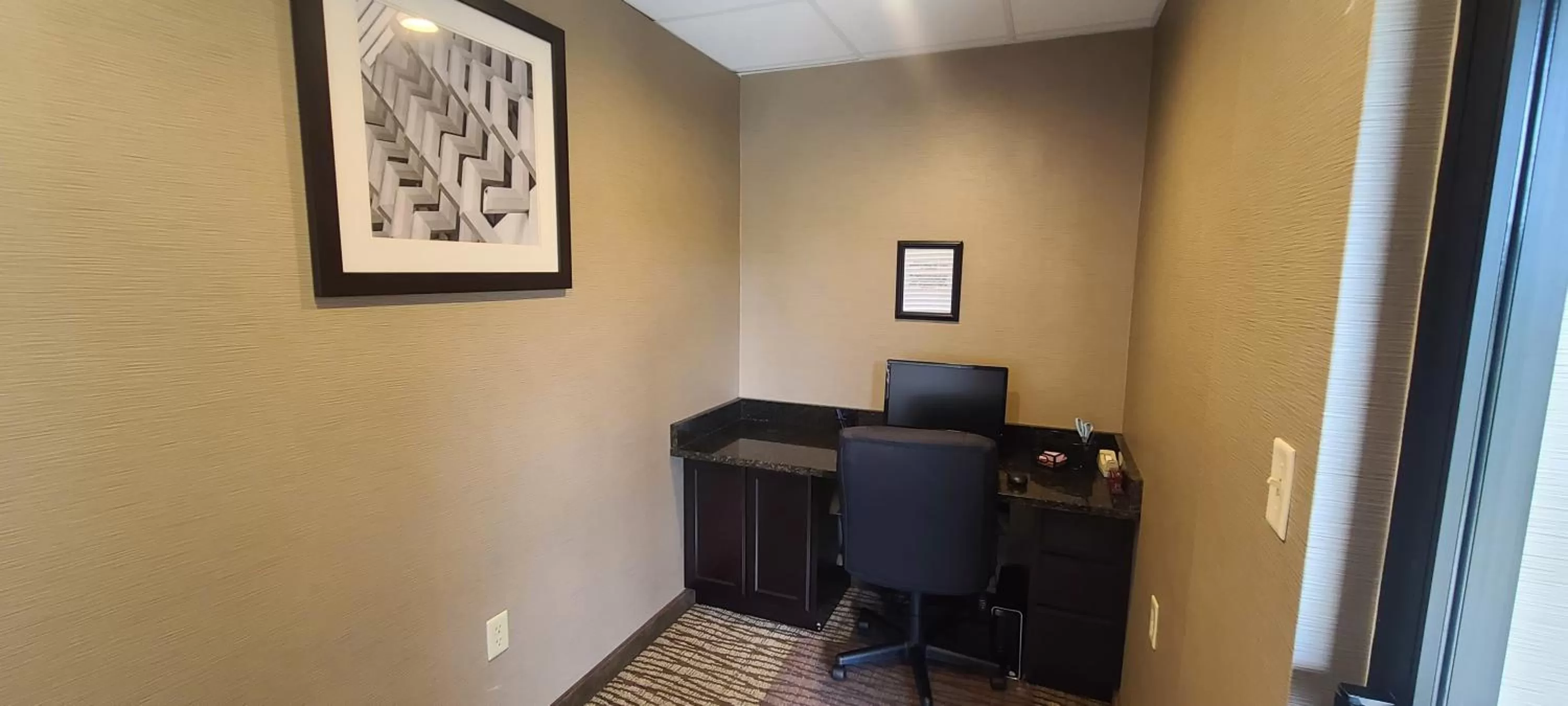 Business facilities in Comfort Inn & Suites Leeds I-20