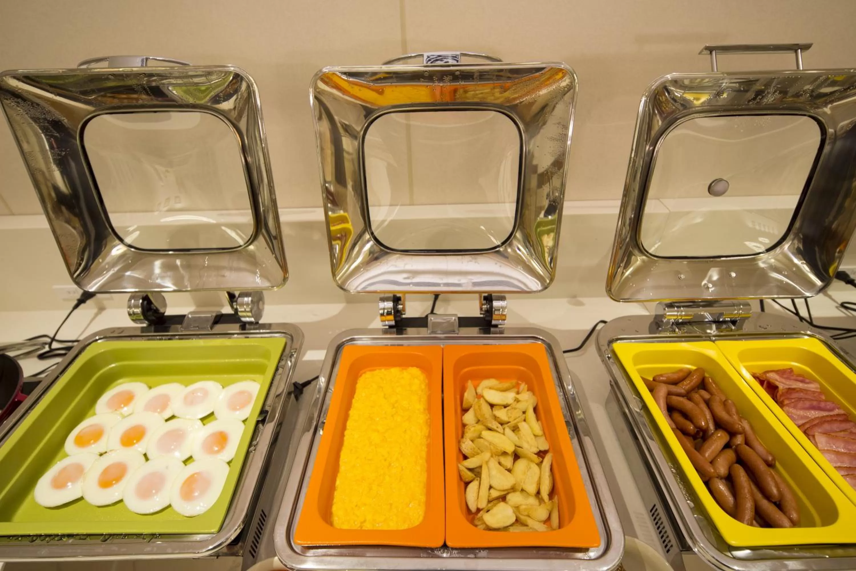 Buffet breakfast in Hotel Monterey Kobe