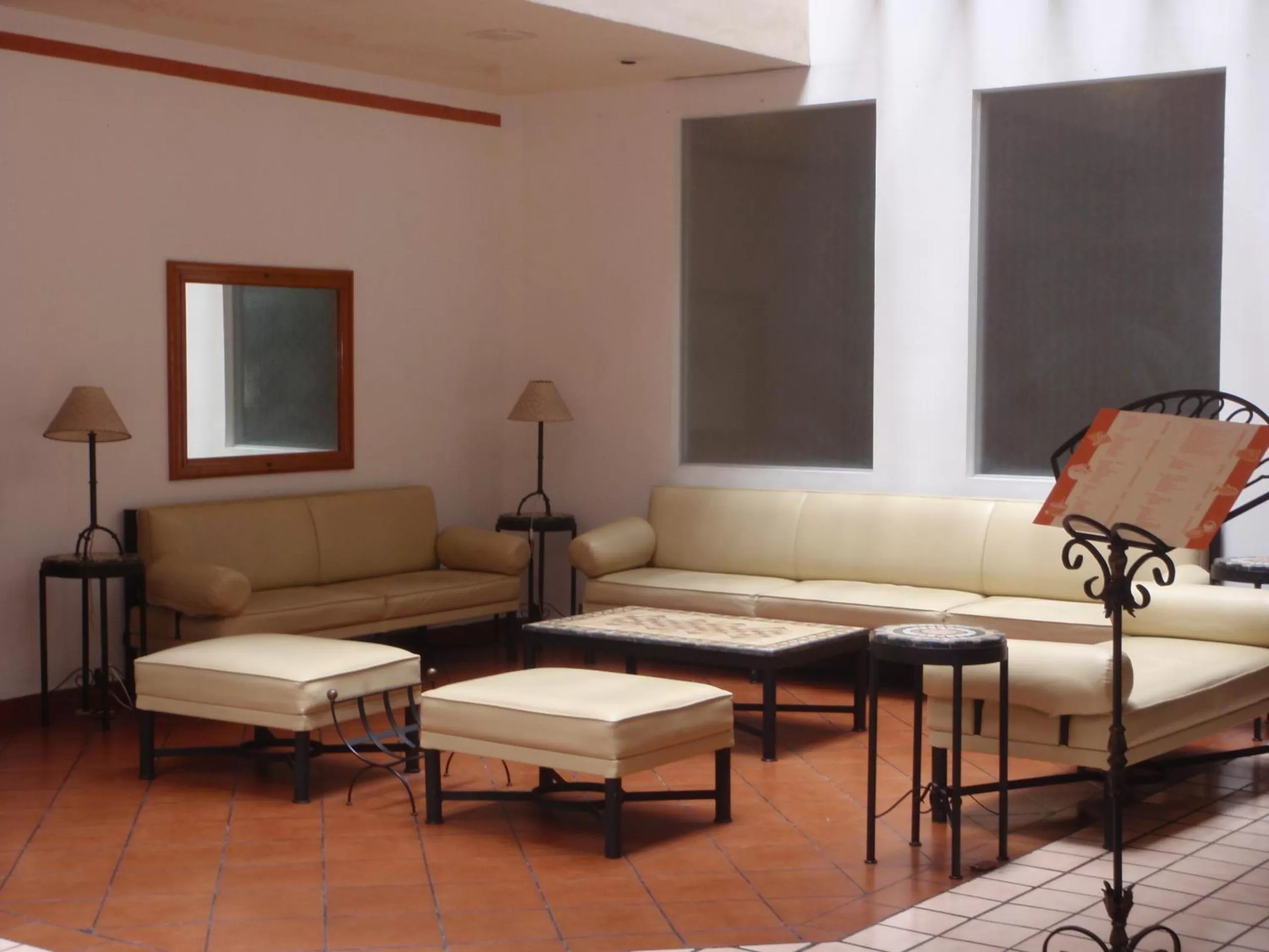 Lobby or reception in Hotel Granada