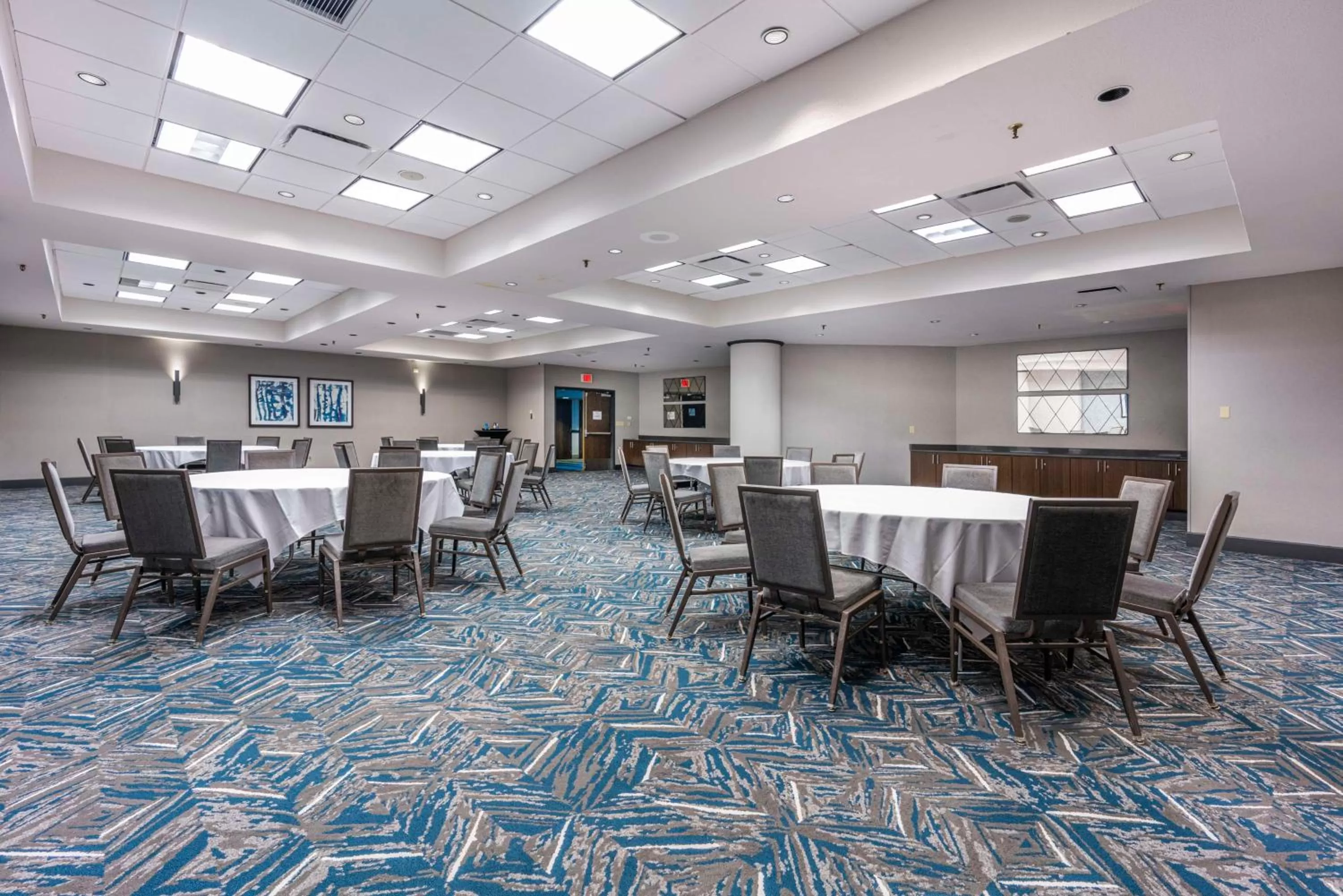 Meeting/conference room in Embassy Suites by Hilton Indianapolis Downtown