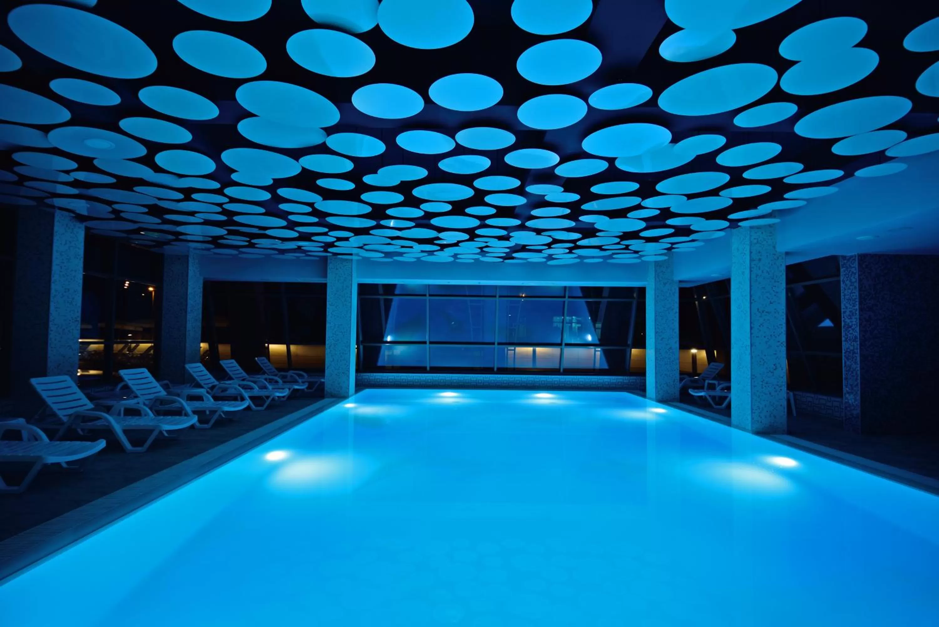 Swimming pool in The Grand Gloria Hotel