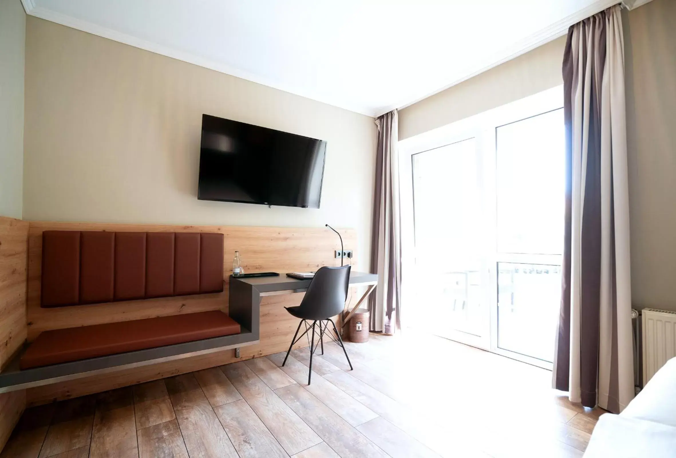 Double Room with Balcony in Wildeshauser Hof Double Room with Balcony in Wildeshauser Hof