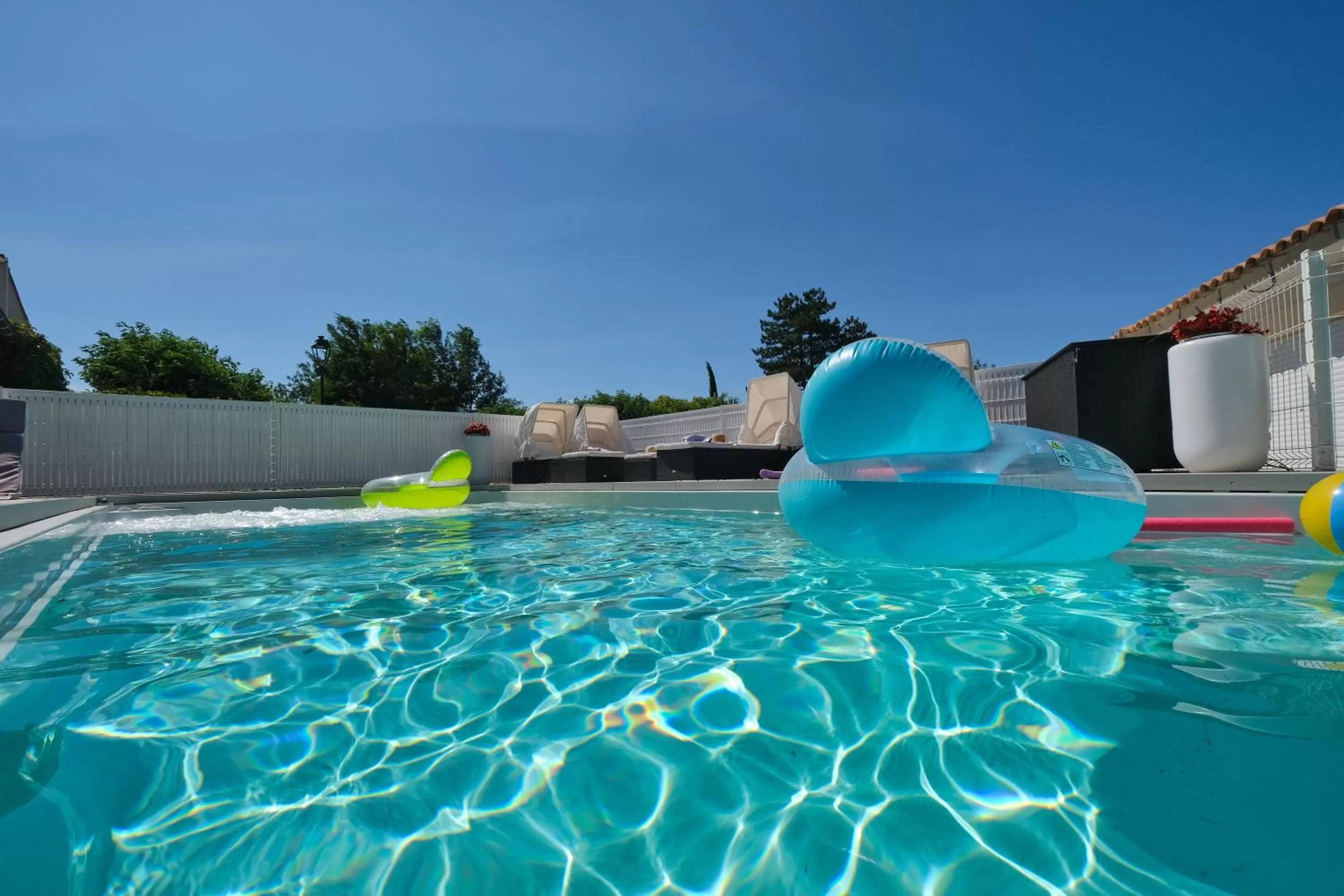 Swimming pool in Le Cocon