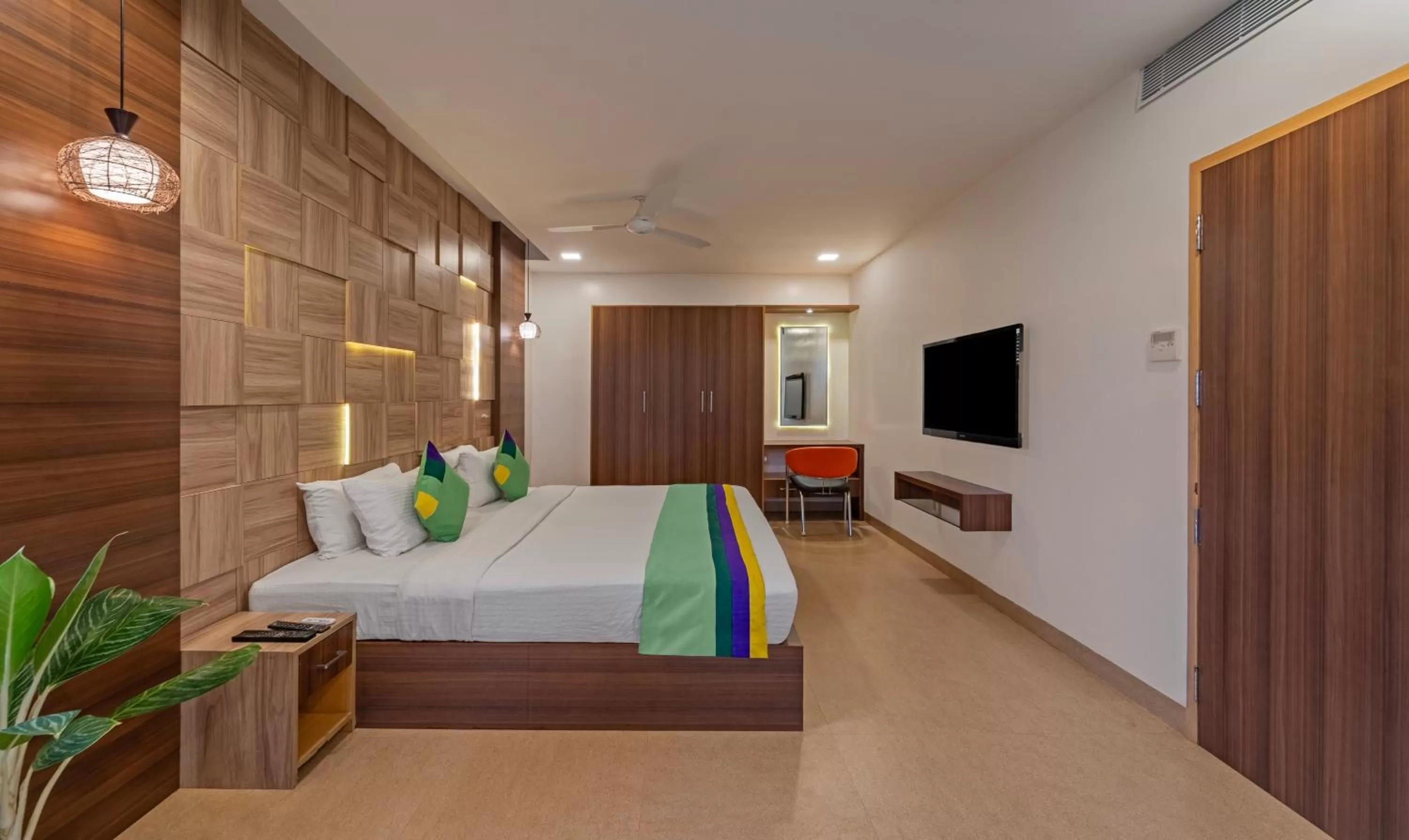 Bedroom, Bed in Treebo Golden Swan Tambaram