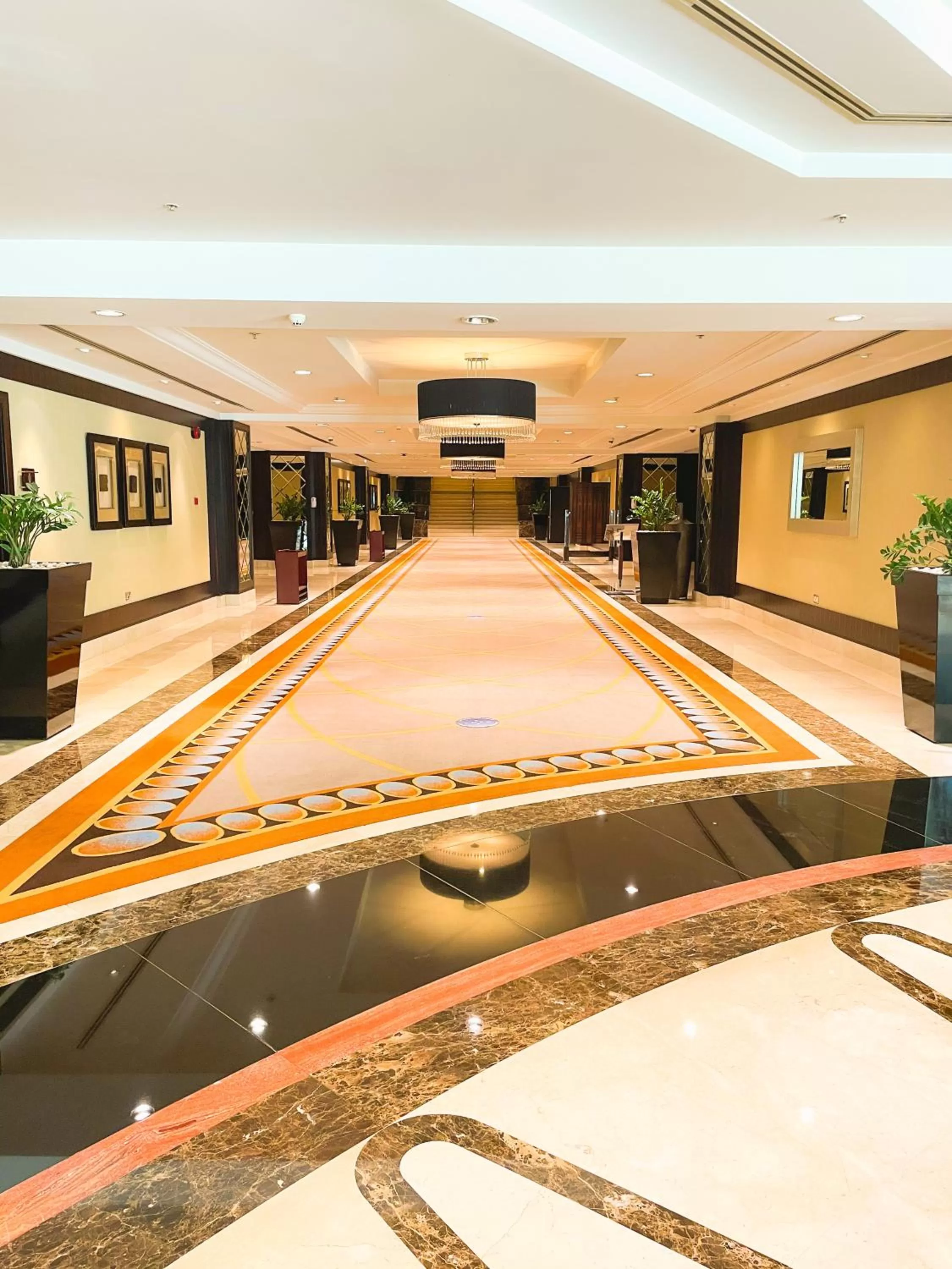 Coffee/tea facilities in Mövenpick Grand Al Bustan