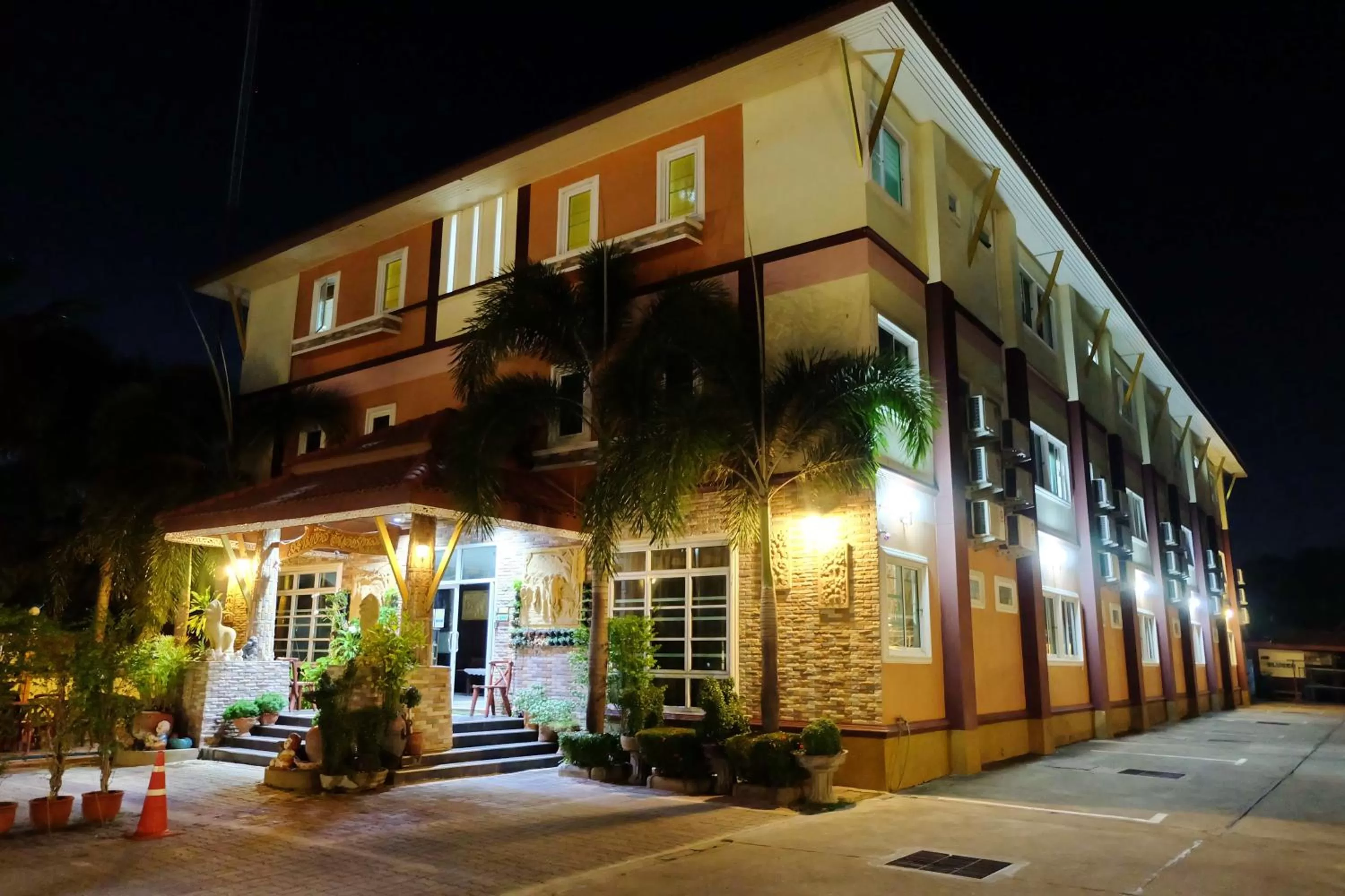 Property Building in Siam House Interplace