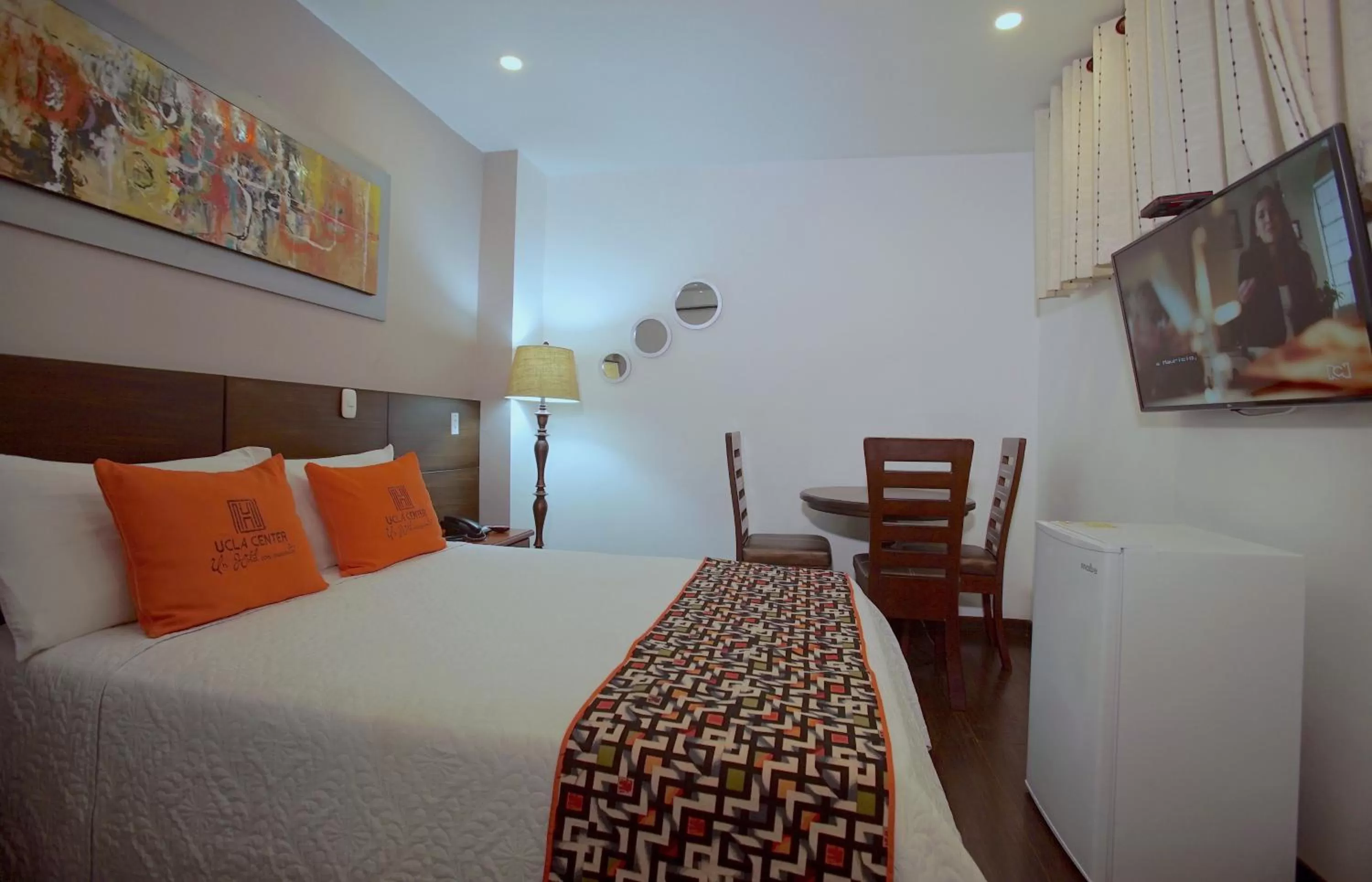 Photo of the whole room, Bed in Hotel Ucla Center