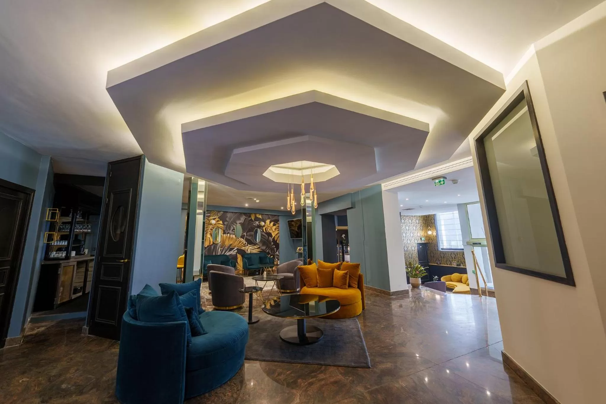 Living room in Best Western Plus Le Picardy