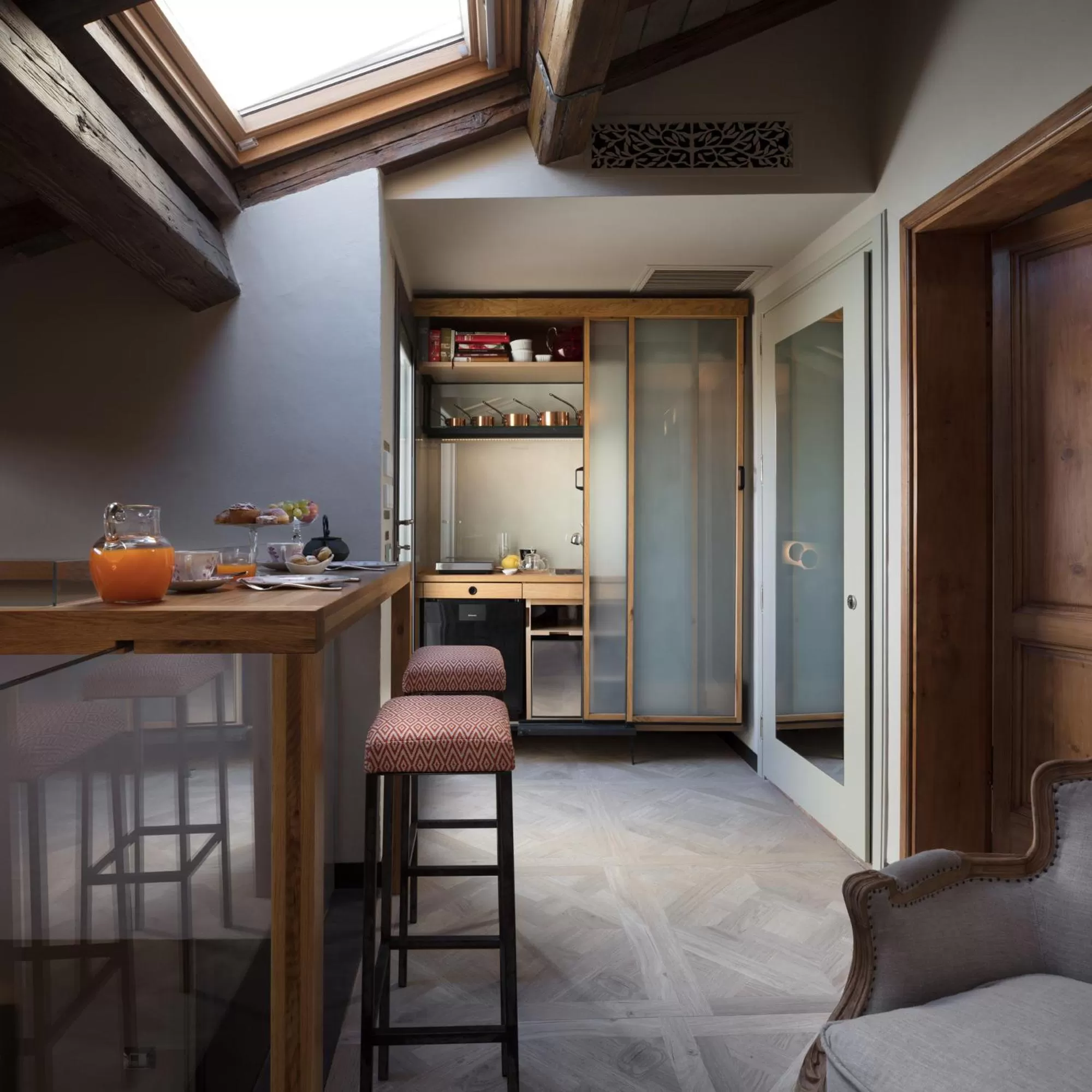 Dining area in Ottantotto Firenze