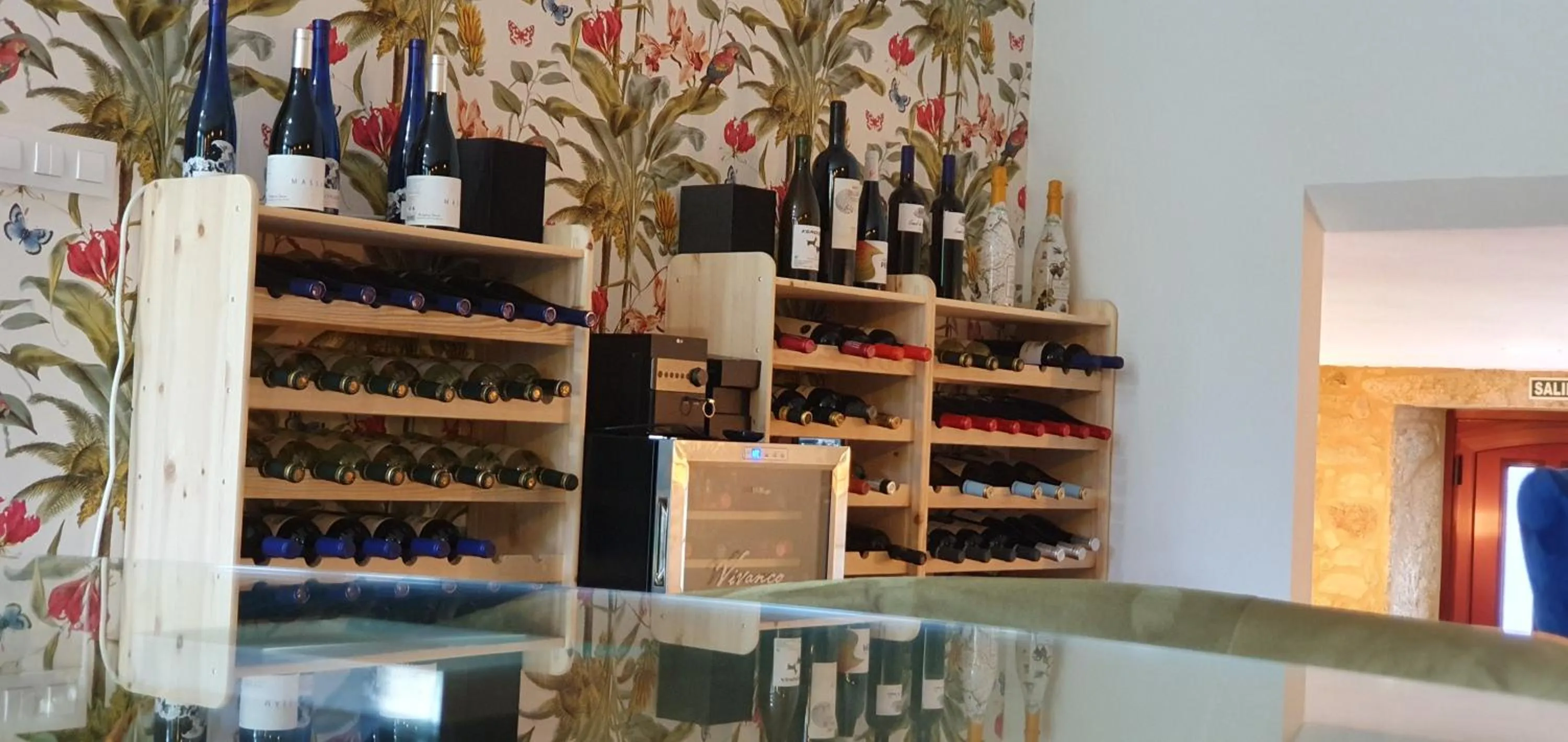 Restaurant/places to eat in Ecocasa Lema II