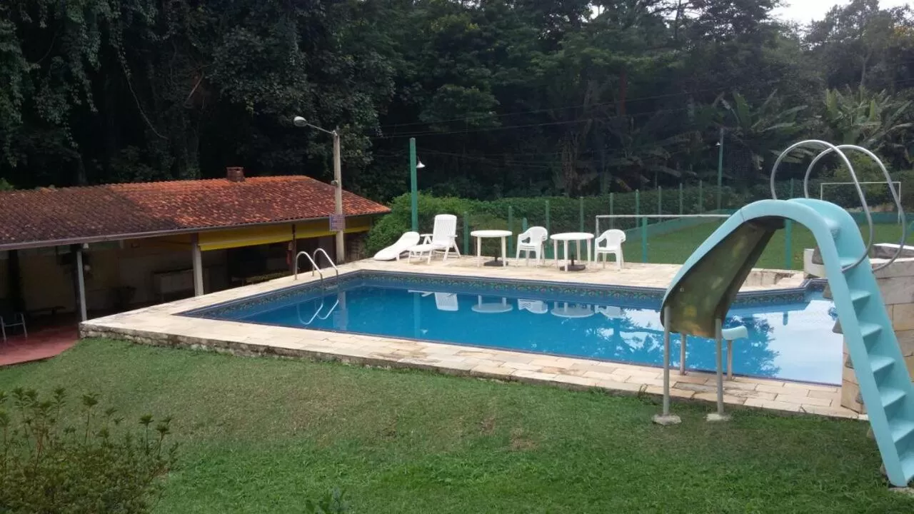 Property building, Swimming Pool in Abaete Pousada da Estancia