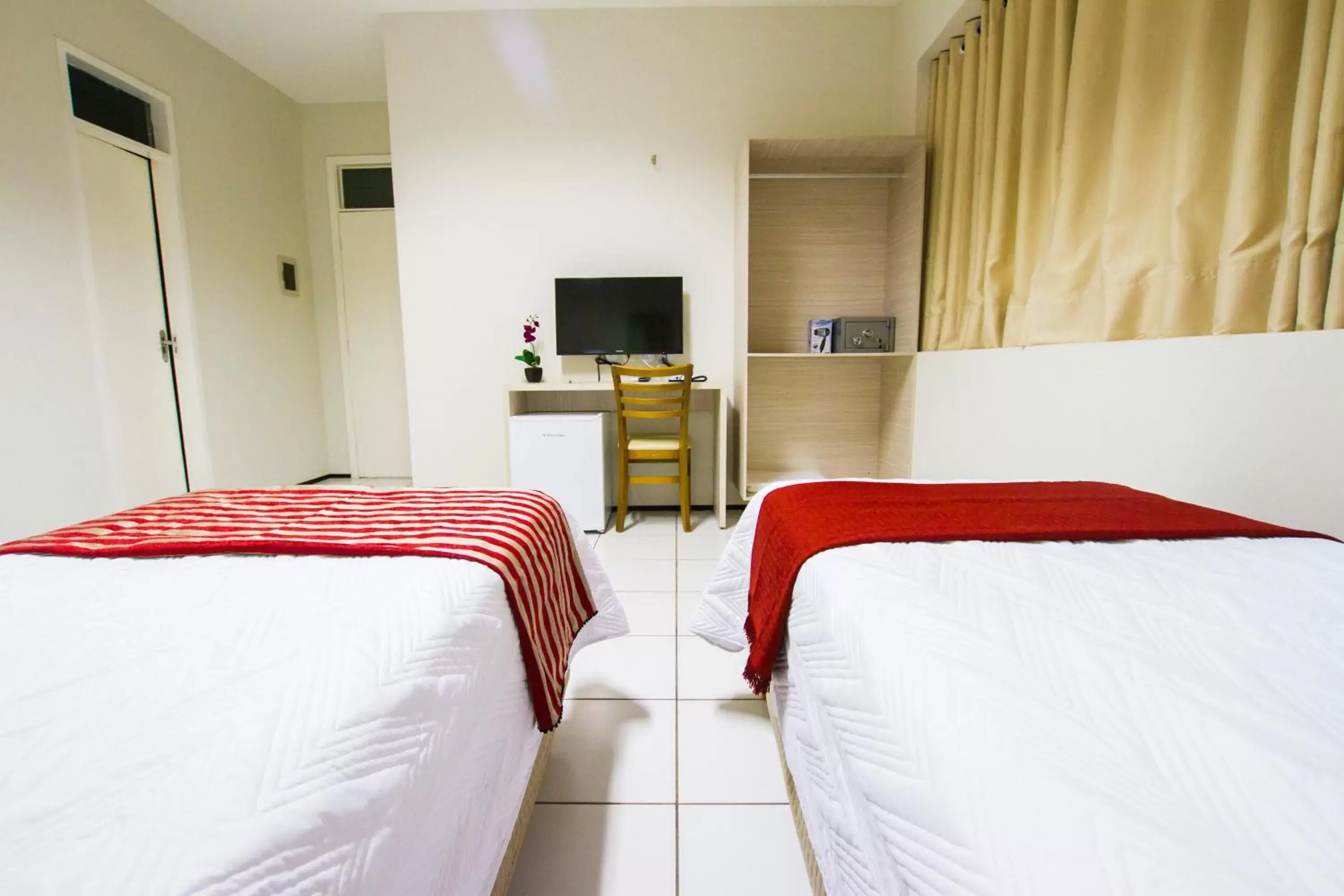 Twin Room in Holiday Hotel Picos Twin Room in Holiday Hotel Picos