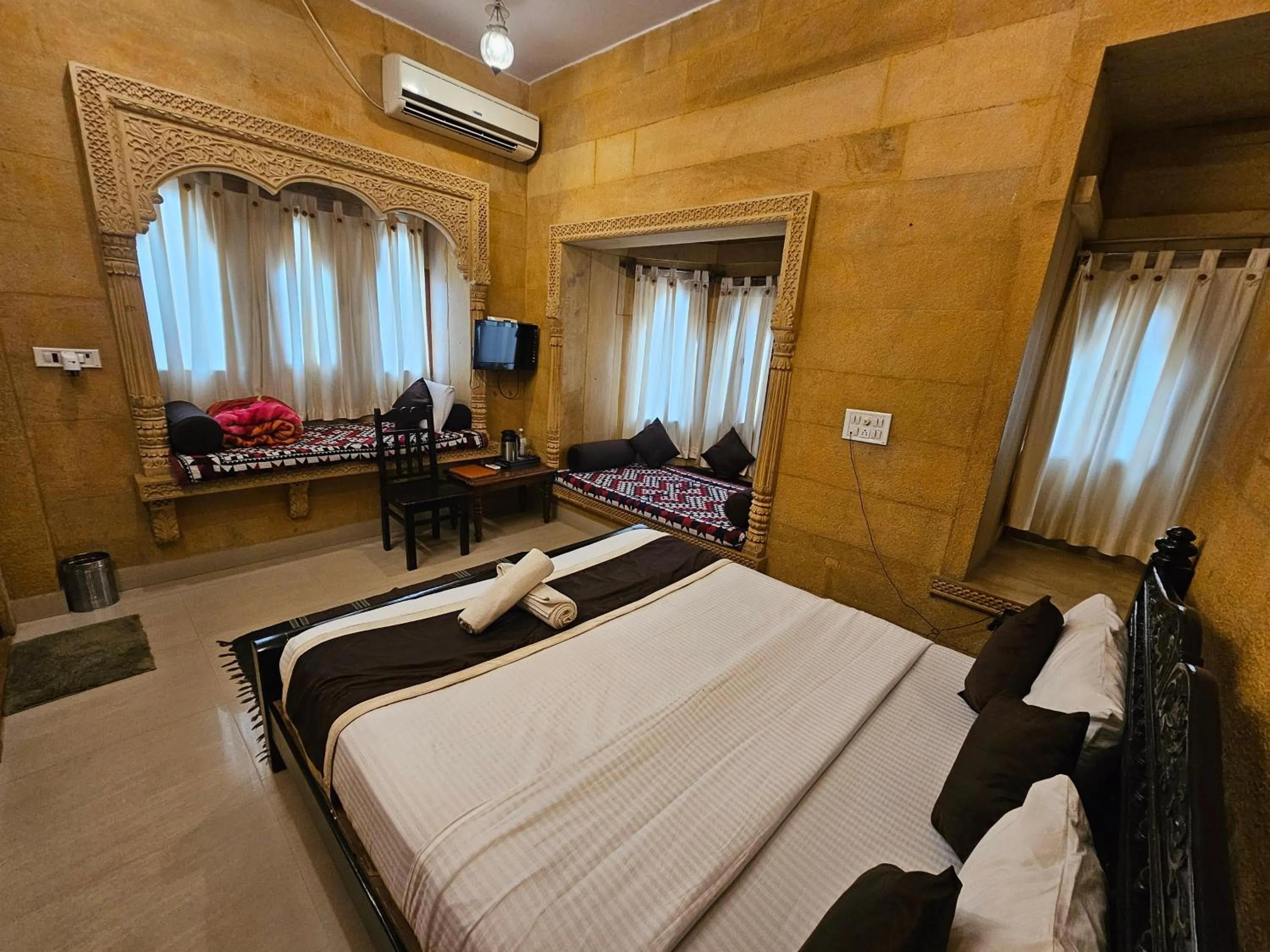 Bed in Hotel Royal Haveli
