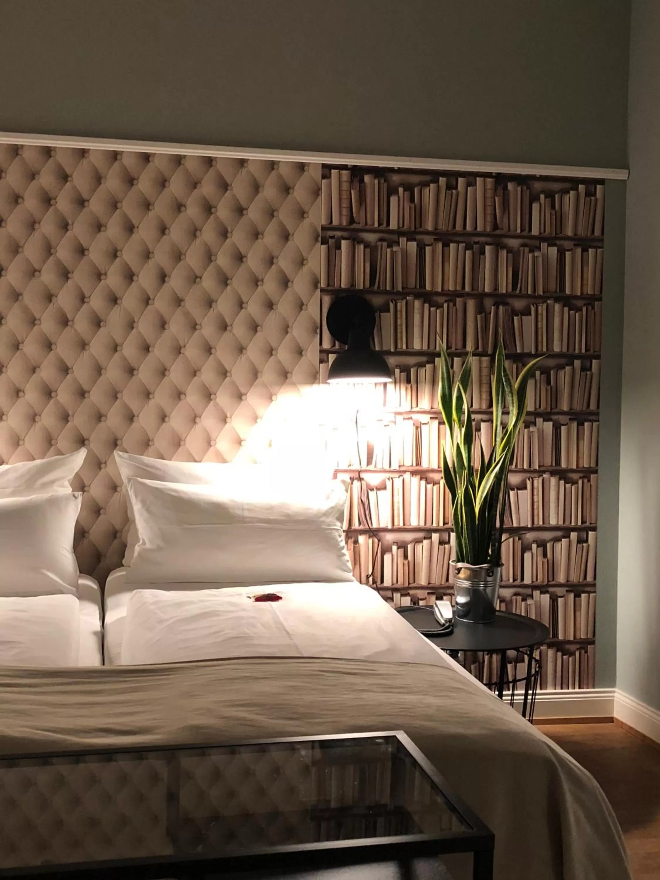 Bedroom, Bed in Hotel Zur Alten Brücke