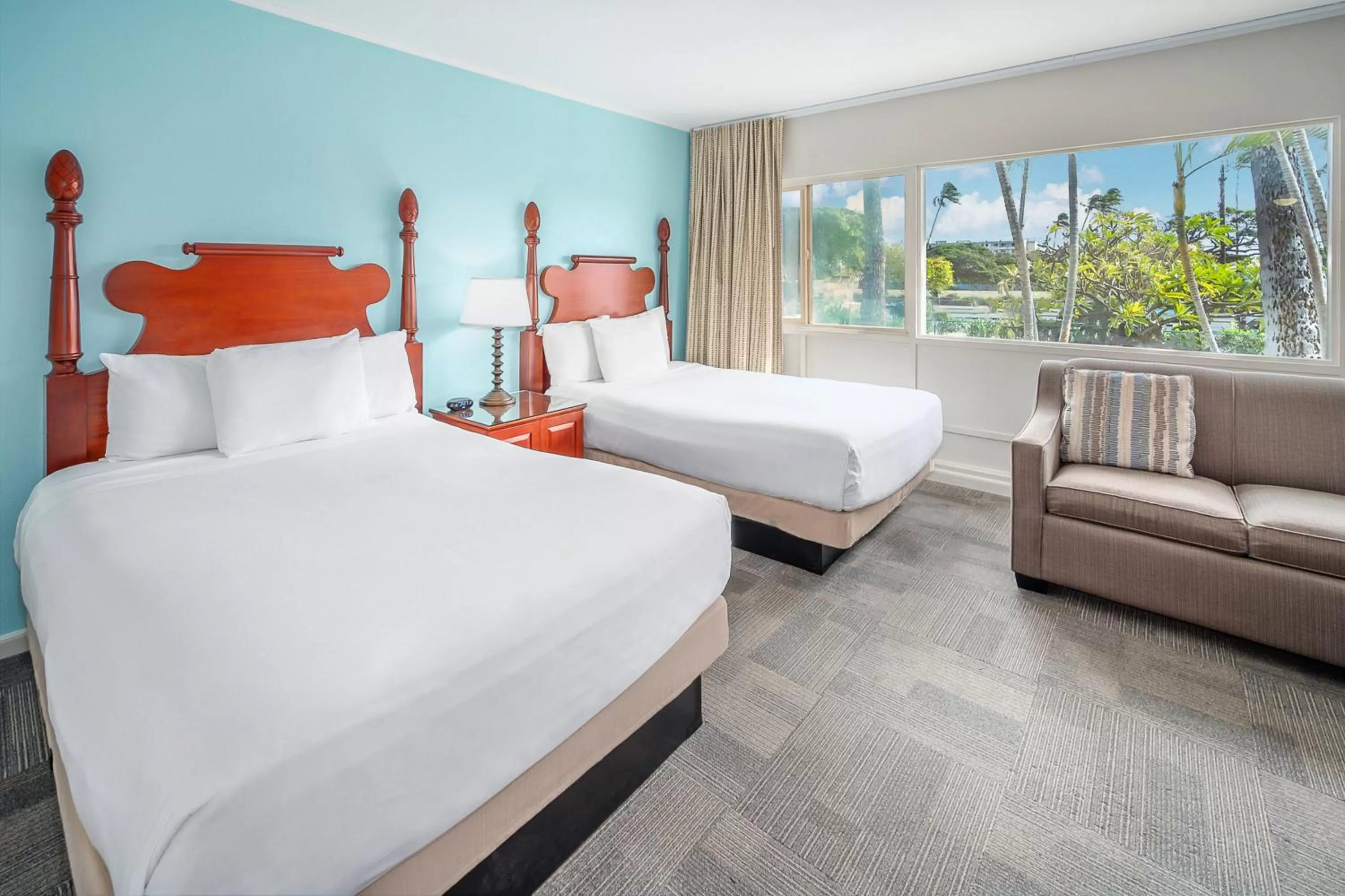 Bed in Maui Beach Hotel