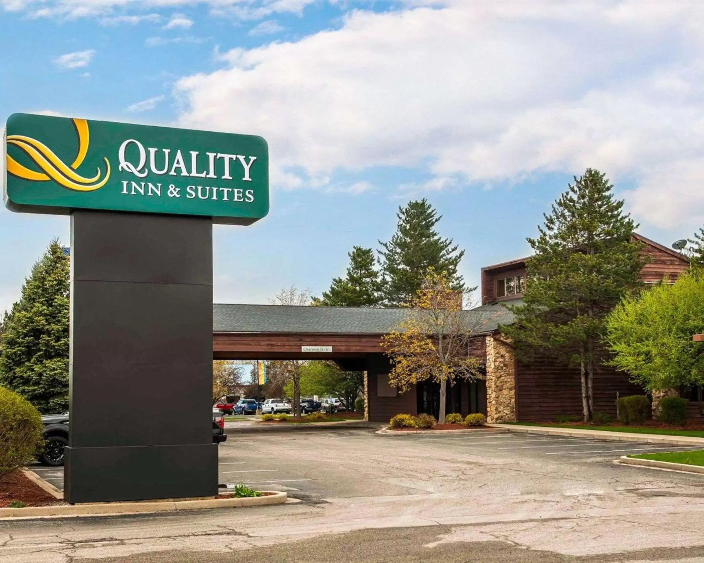 Quality Inn & Suites Goshen Quality Inn & Suites Goshen
