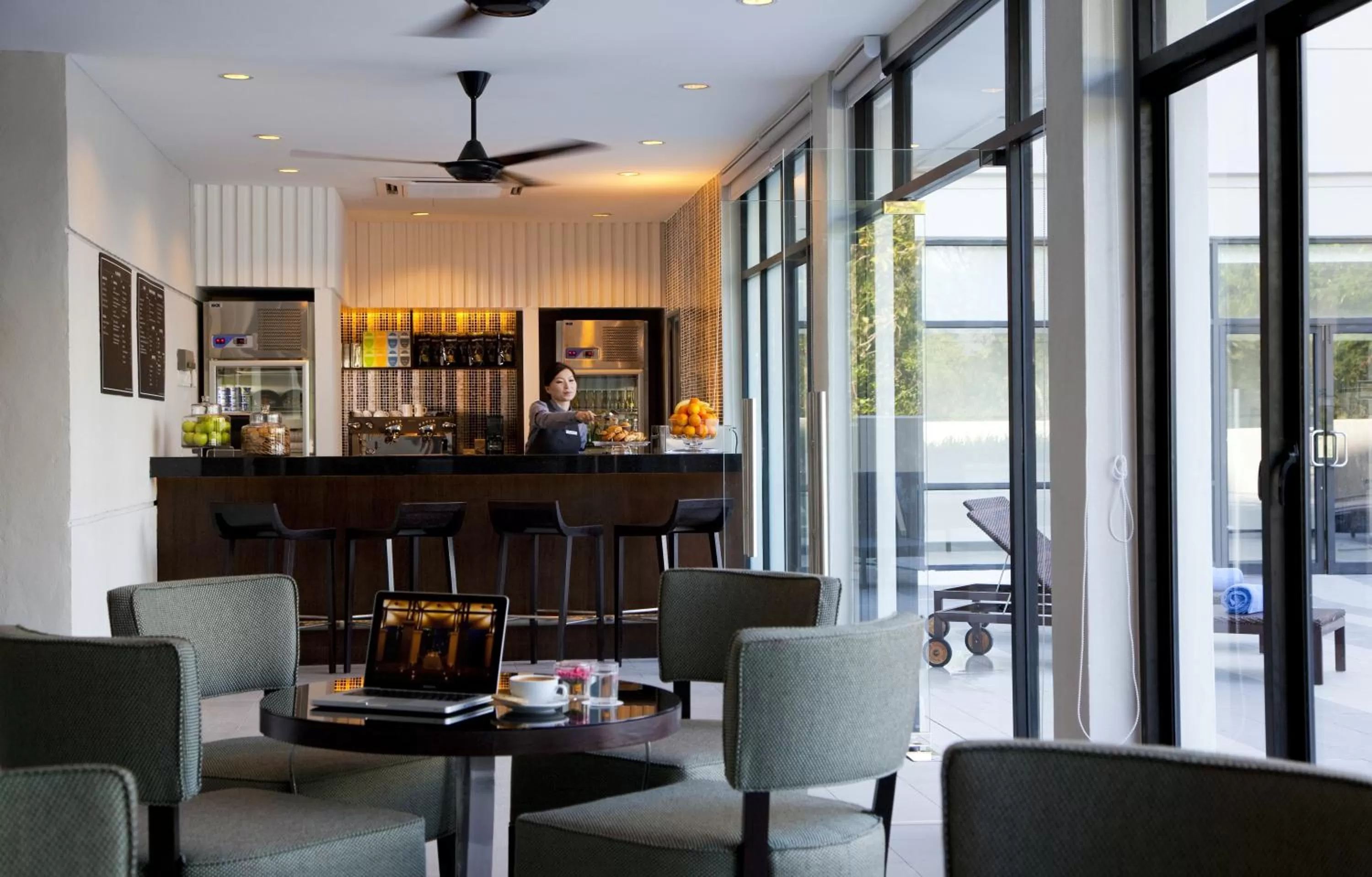 Restaurant/places to eat in AC Hotel by Marriott Kuantan