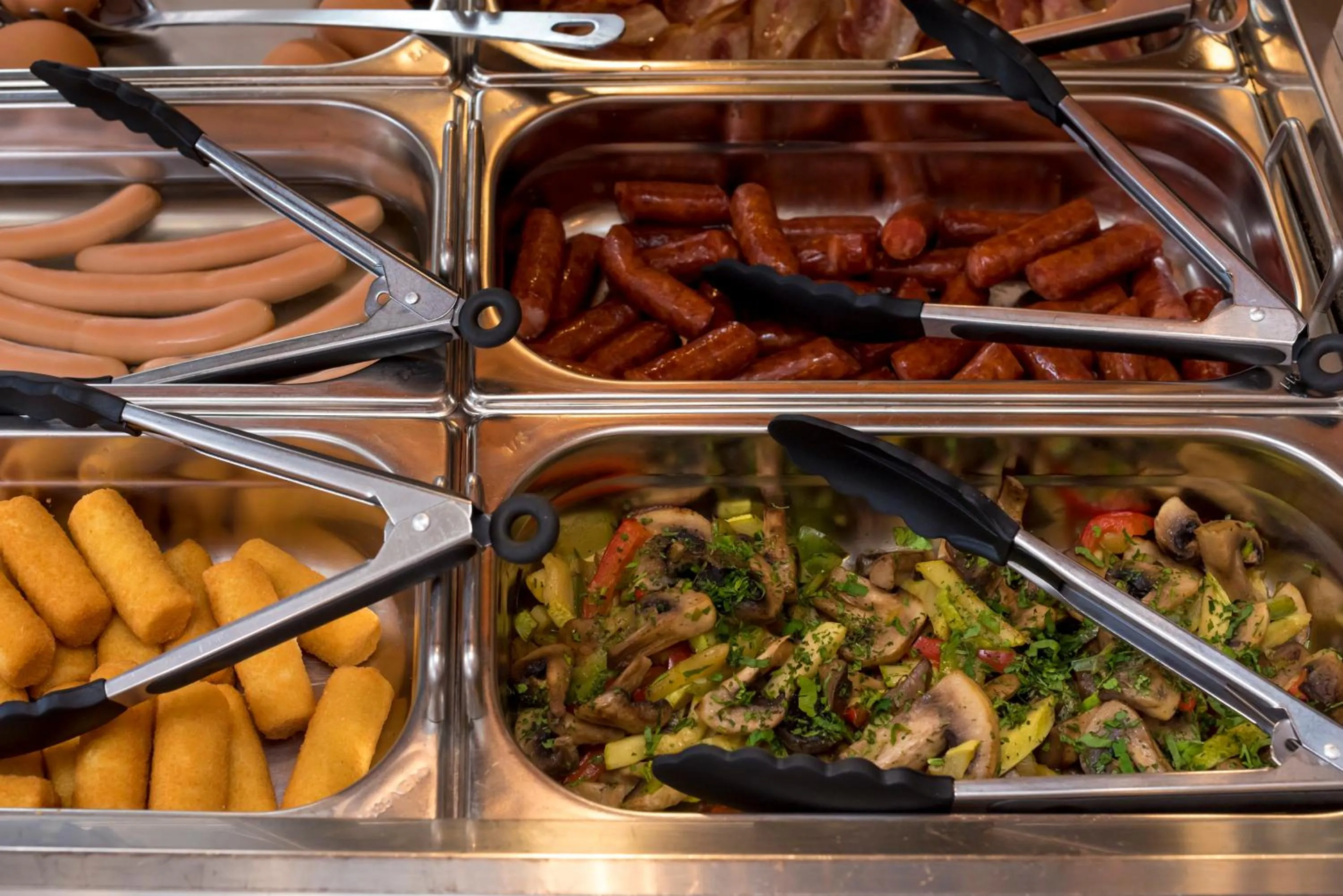 Breakfast in West City Hotel