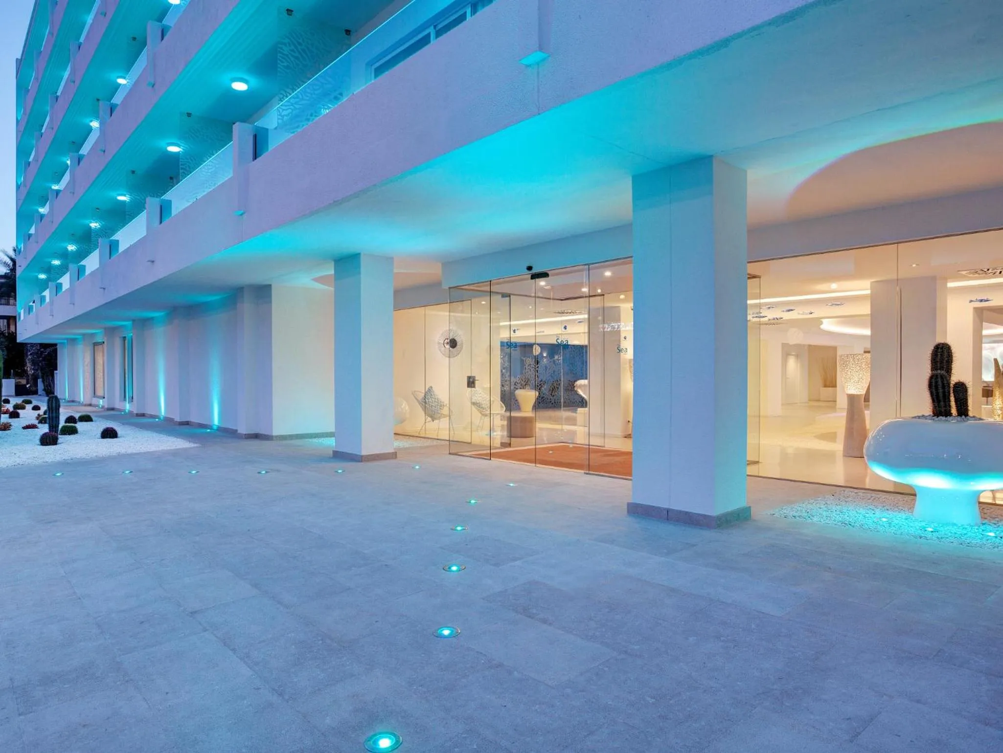 Facade/entrance in The Sea Hotel by Grupotel - Adults Only