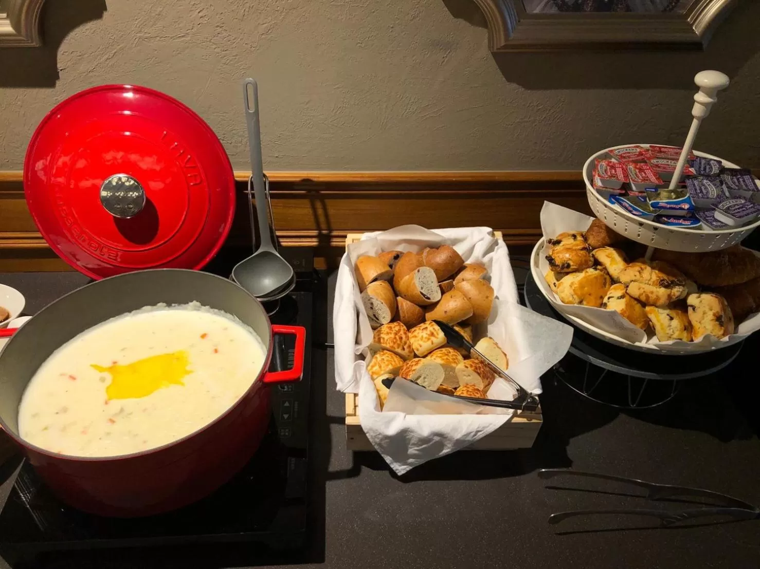 Breakfast in River inn Station