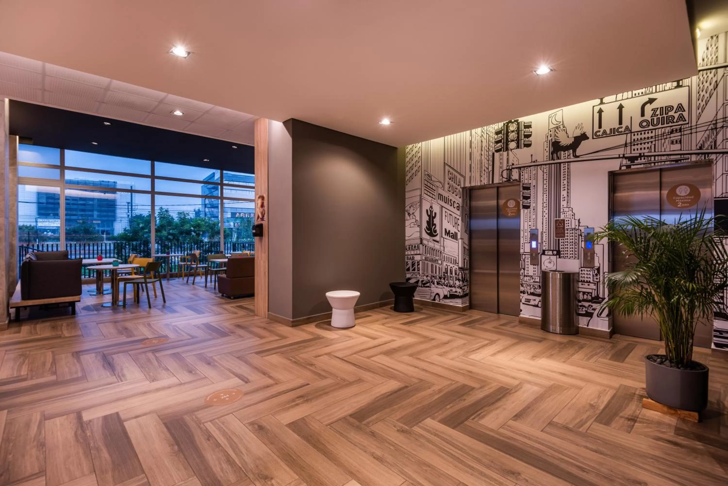 Lobby or reception in ibis Chia