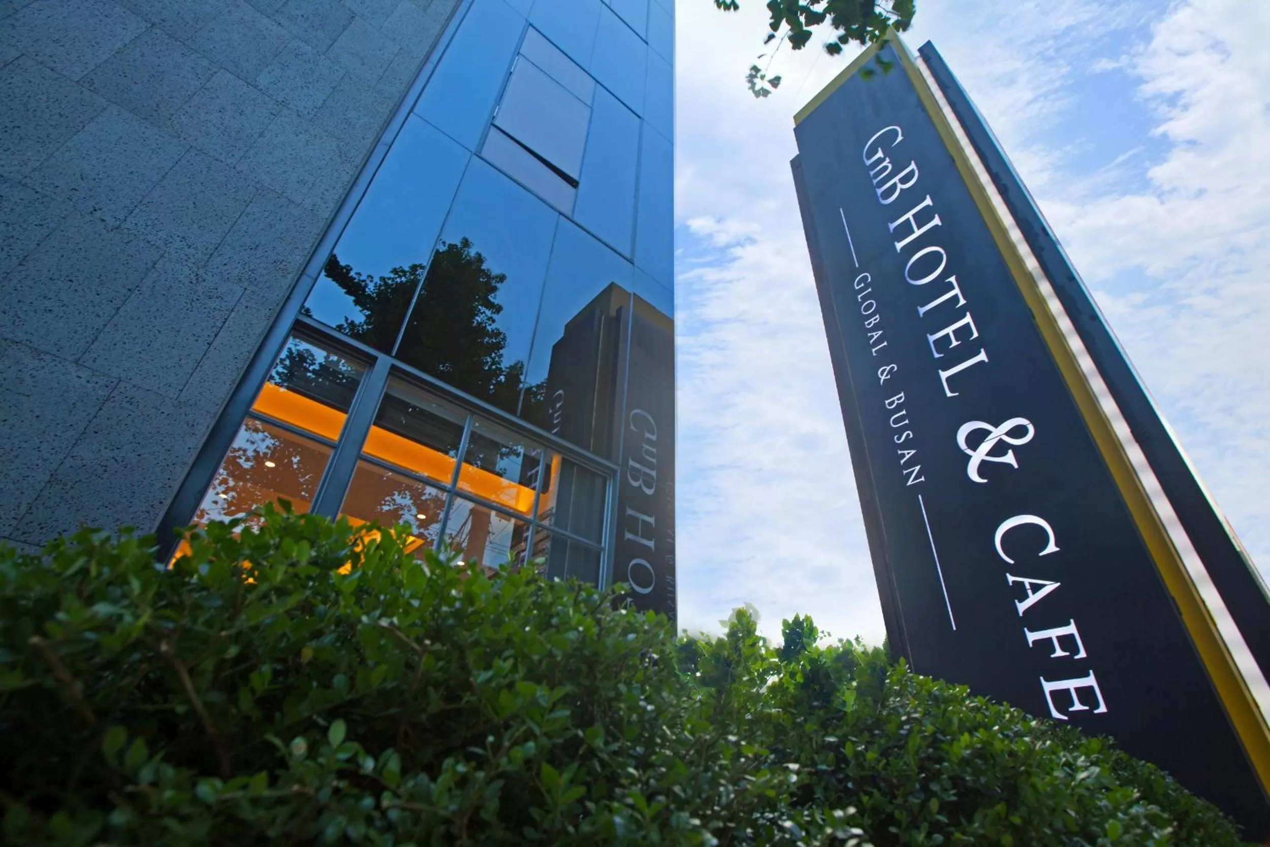 Property building in GnB Hotel