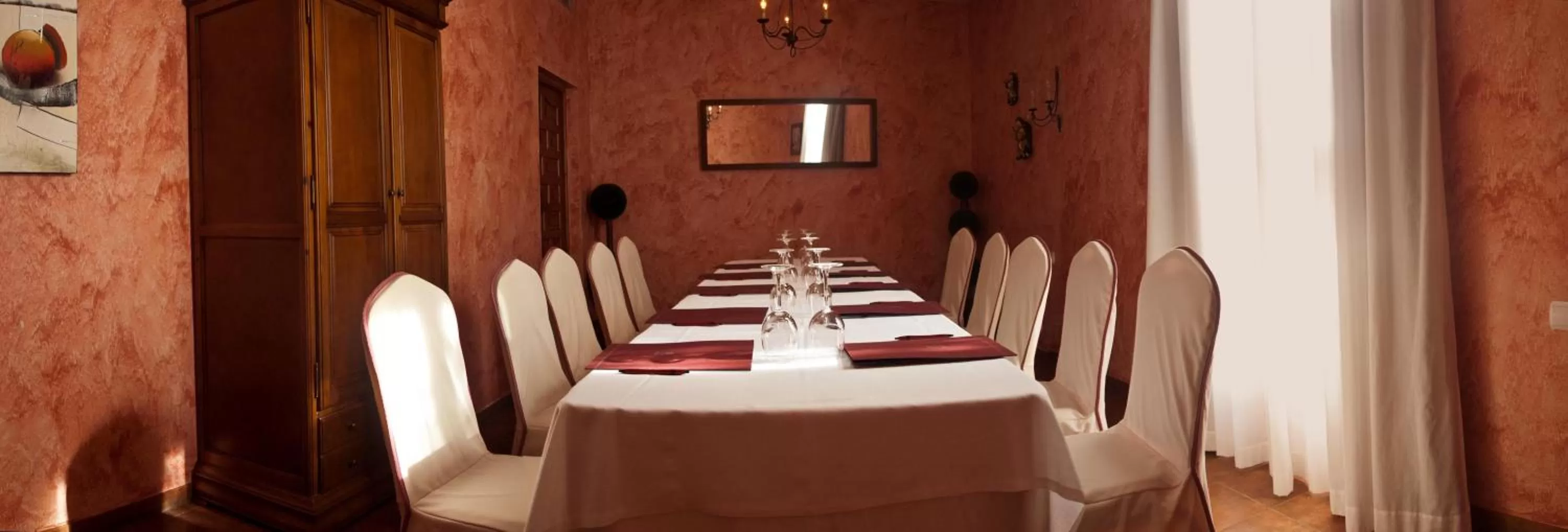 Meeting/conference room in Jardin de la Abadia, Arroyo de la Encomienda