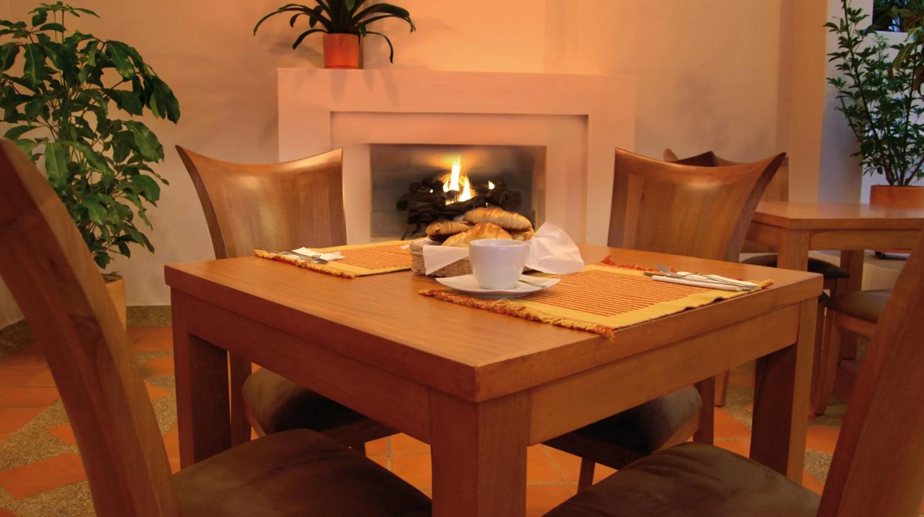 Food and drinks in Hotel Casa Deco