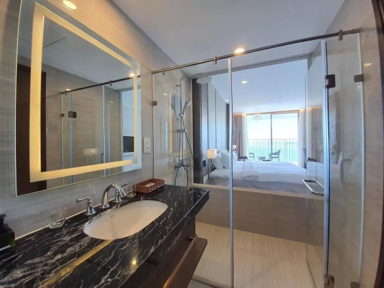 Studio with Sea View in KN Panorama Beachfront Condotel Studio with Sea View in KN Panorama Beachfront Condotel