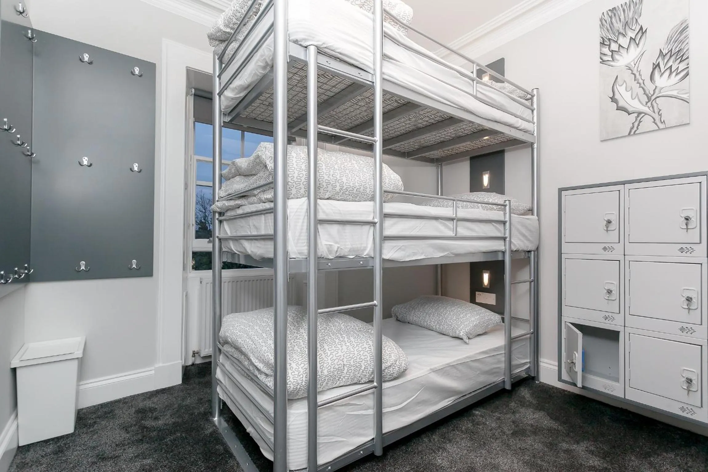 bunk bed, Bed in West End Hotel