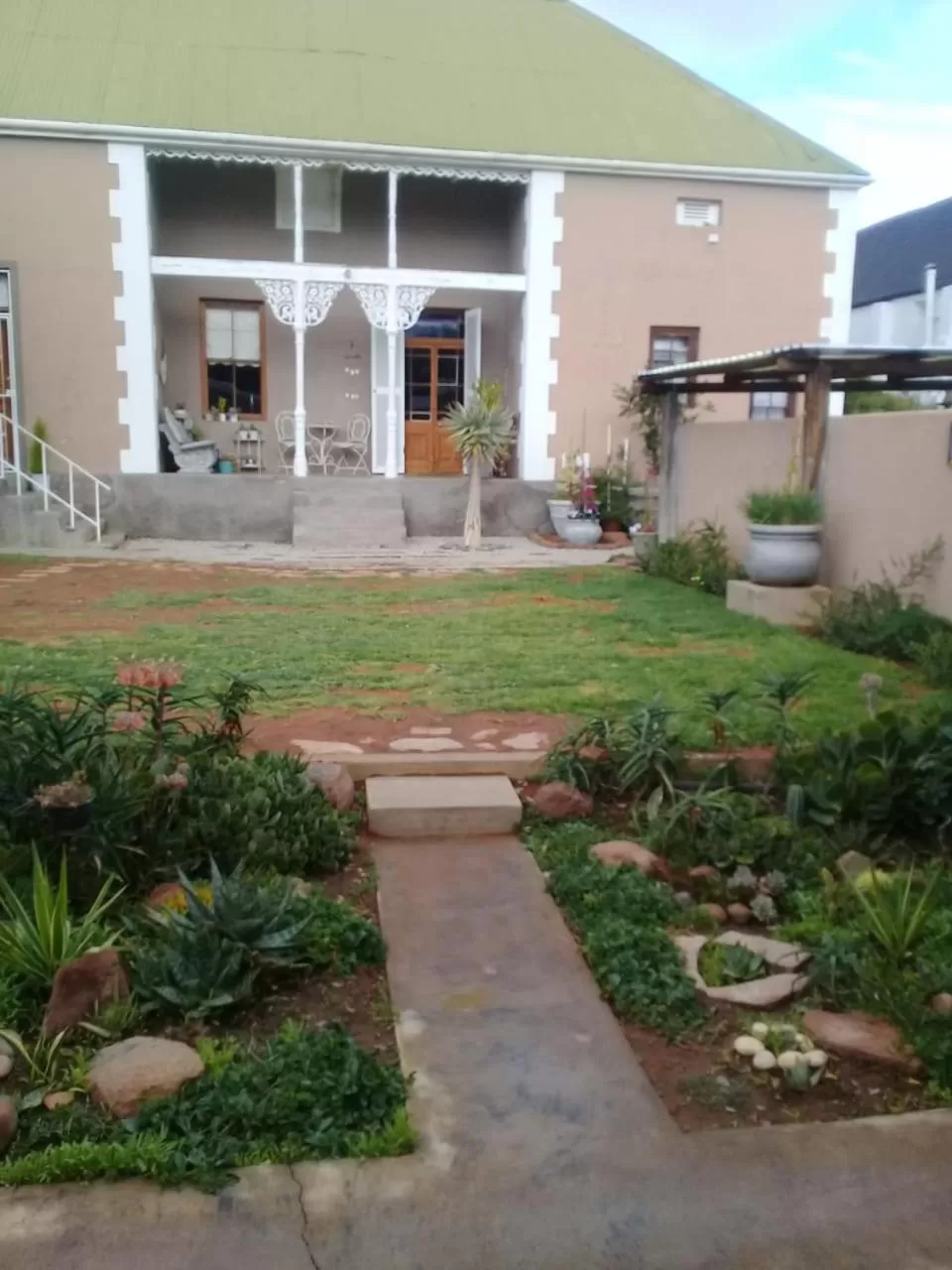 Two-Bedroom Chalet with Mountain View in Carmel Villa B&B or Self-Catering