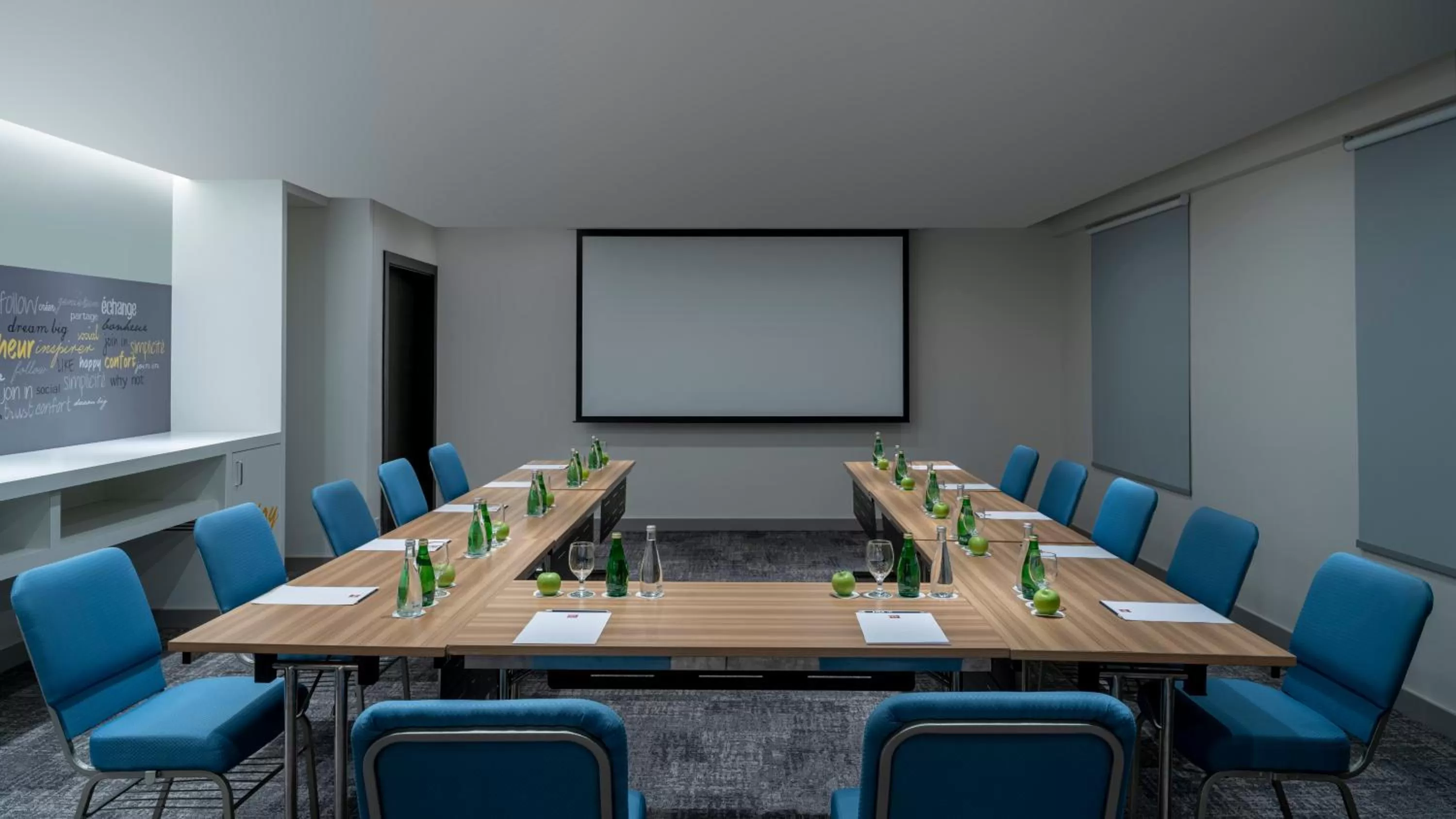 Meeting/conference room in Ibis Jeddah Malik Road
