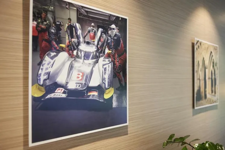 Communal lounge/ TV room in Kyriad Le Mans Est