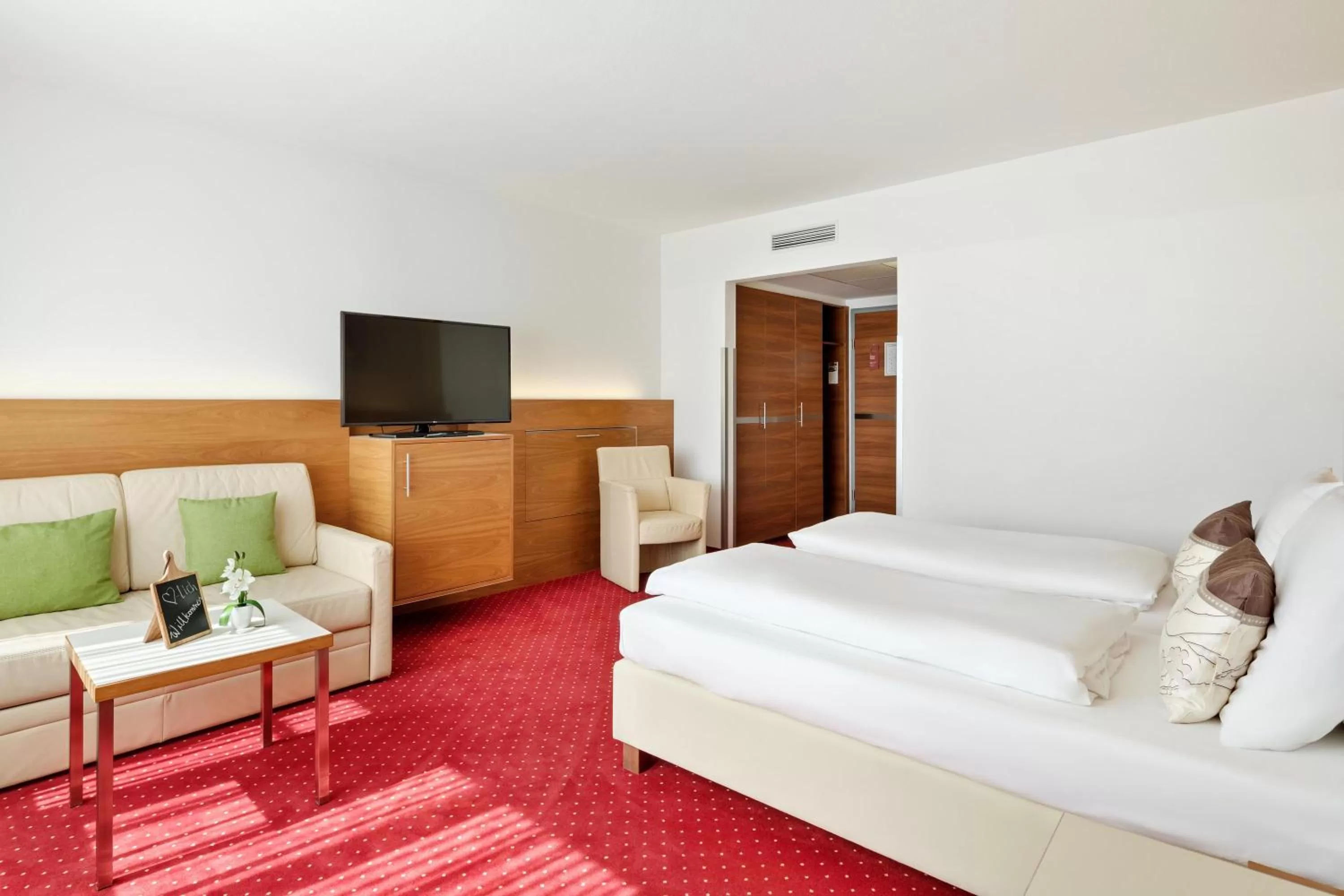 Bed in Austria Trend Hotel Anatol Wien