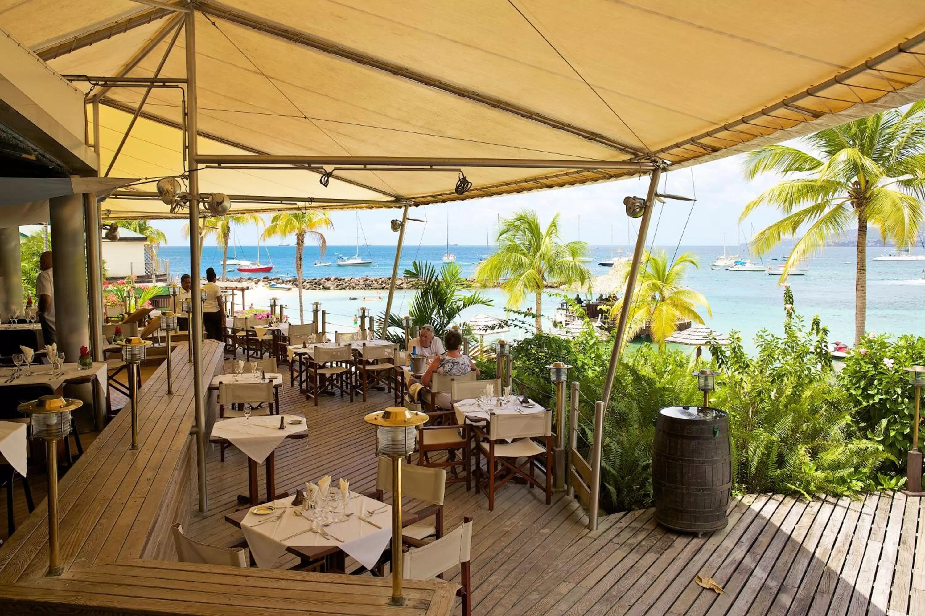 Restaurant/places to eat in Hotel Bakoua Martinique