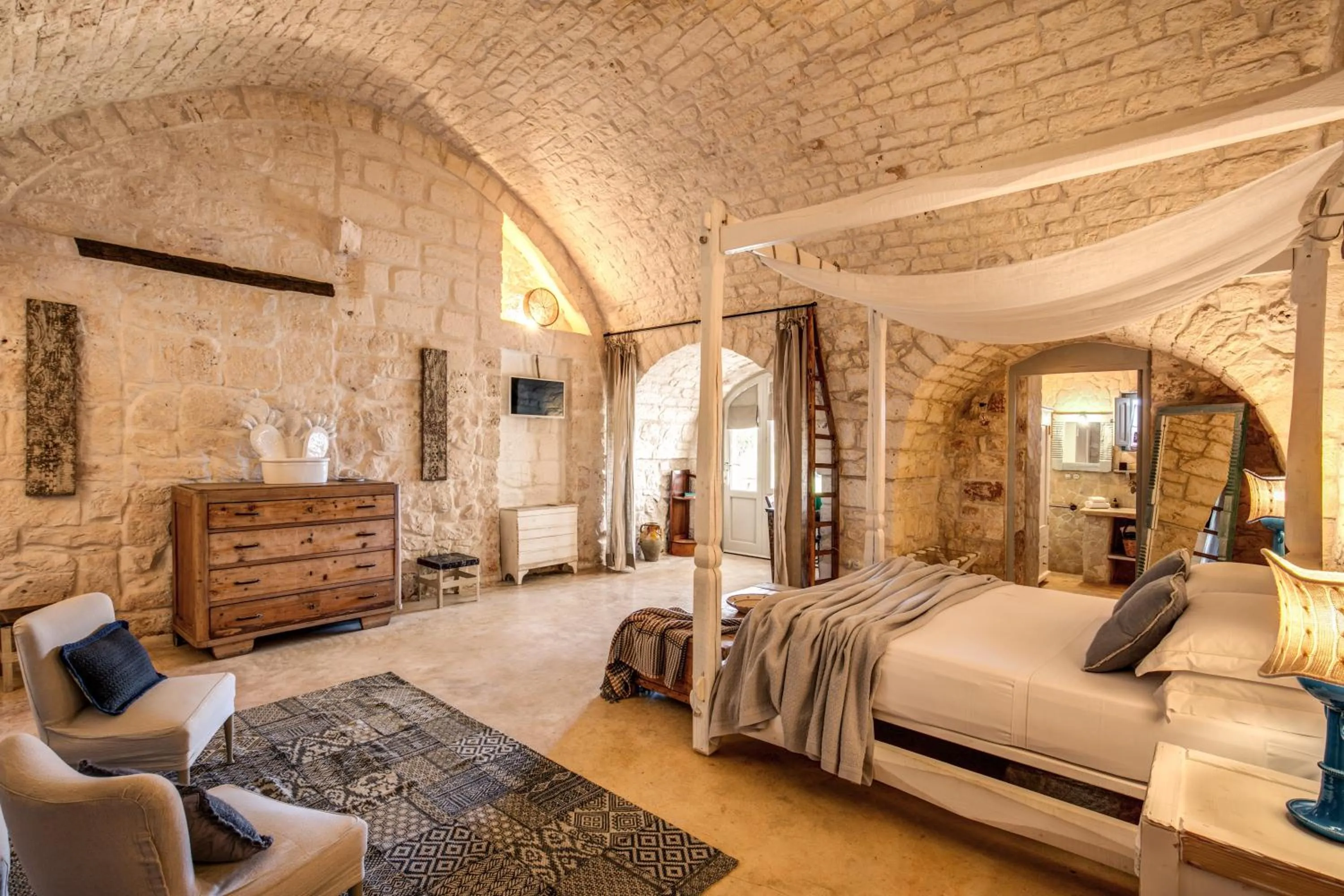 Photo of the whole room, Bed in Masseria Cervarolo