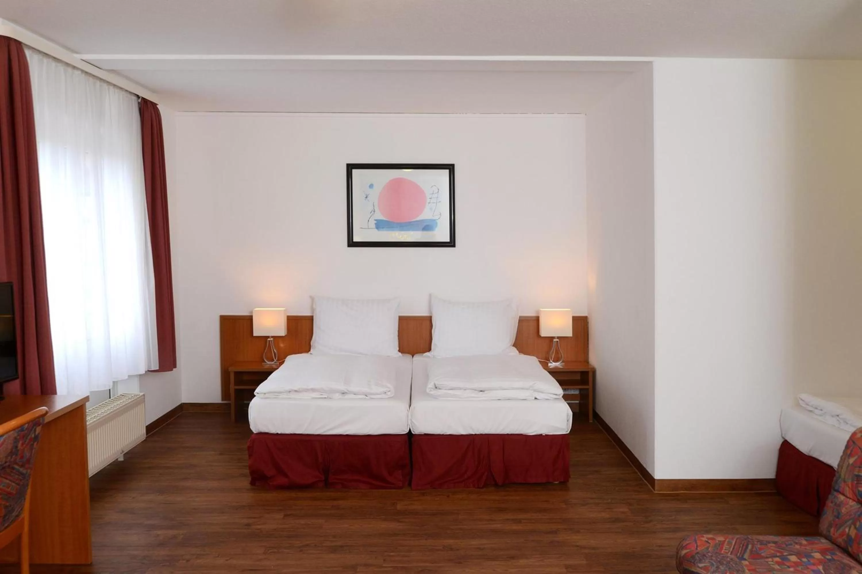 Photo of the whole room, Bed in Apart Hotel Sehnde