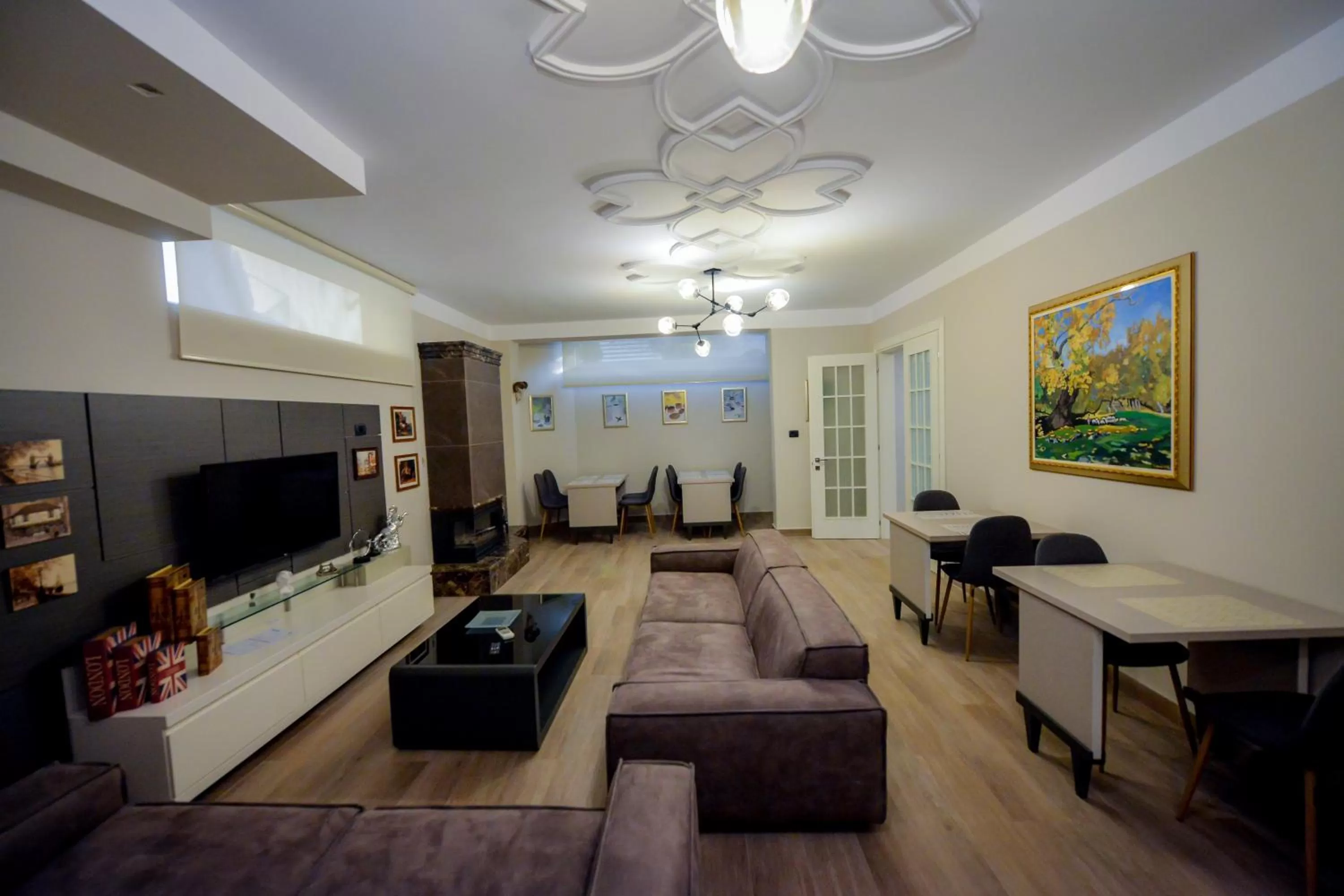 Seating Area in Hotel Vila Tirana