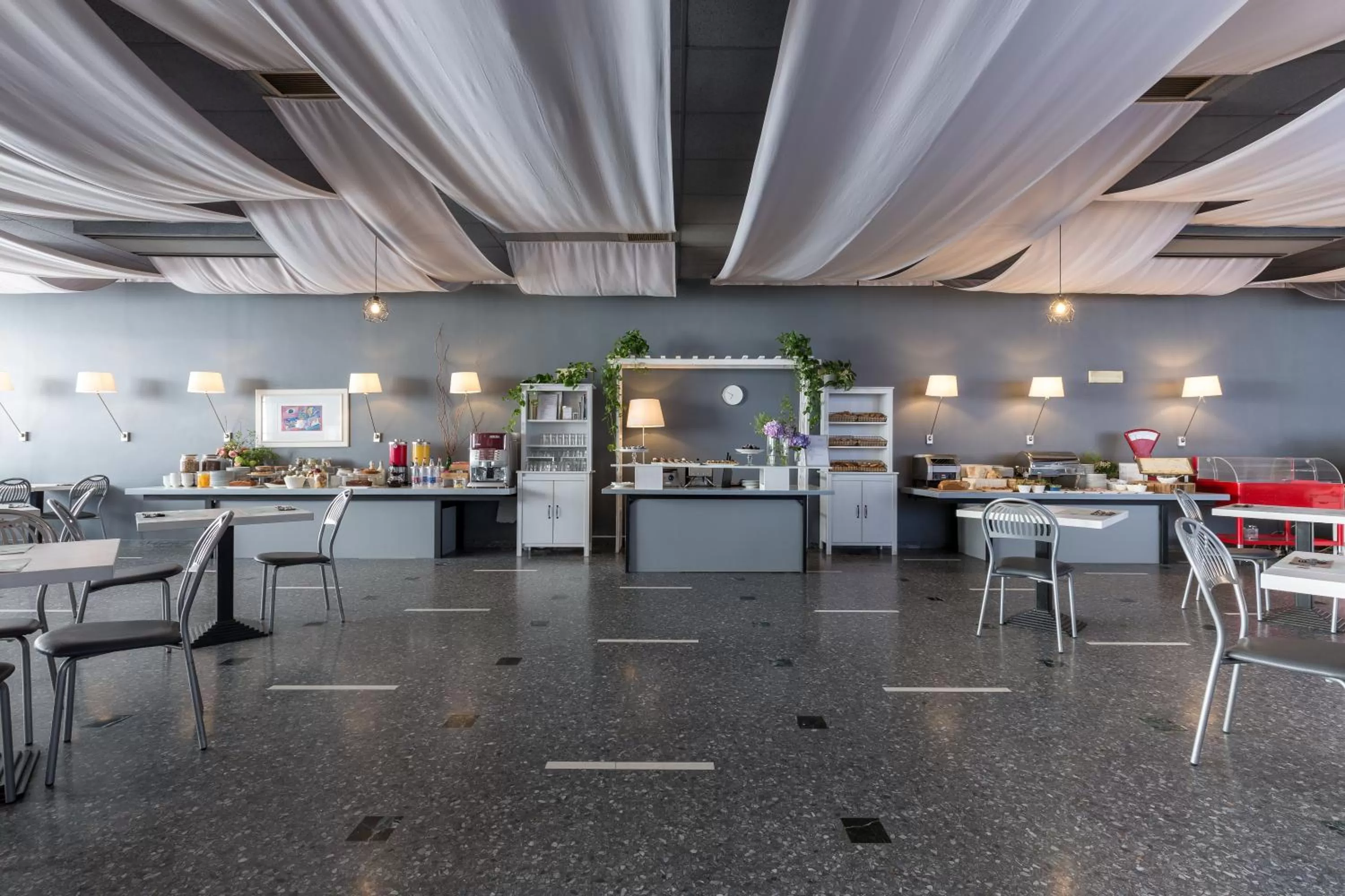 Restaurant/places to eat in Hotel Villa Eur